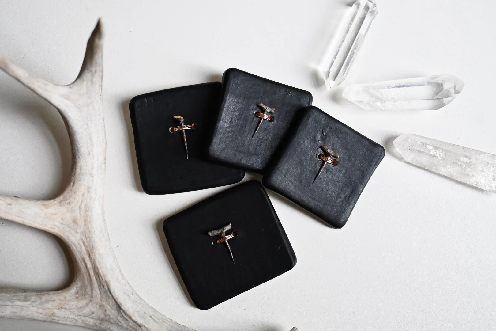 Hawthorn Protection Amulet - Black