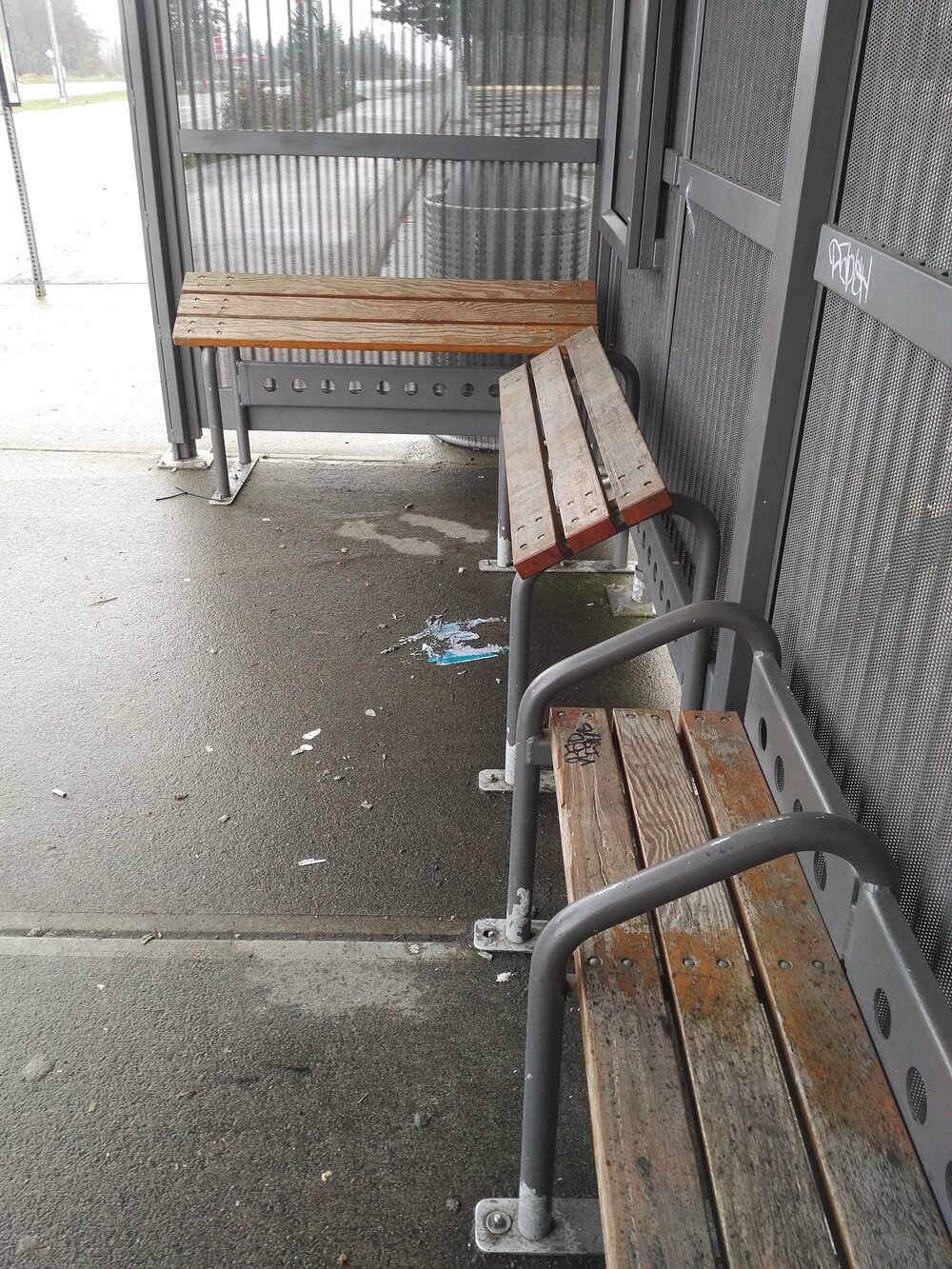 Sidney Leaner Benches.jpg