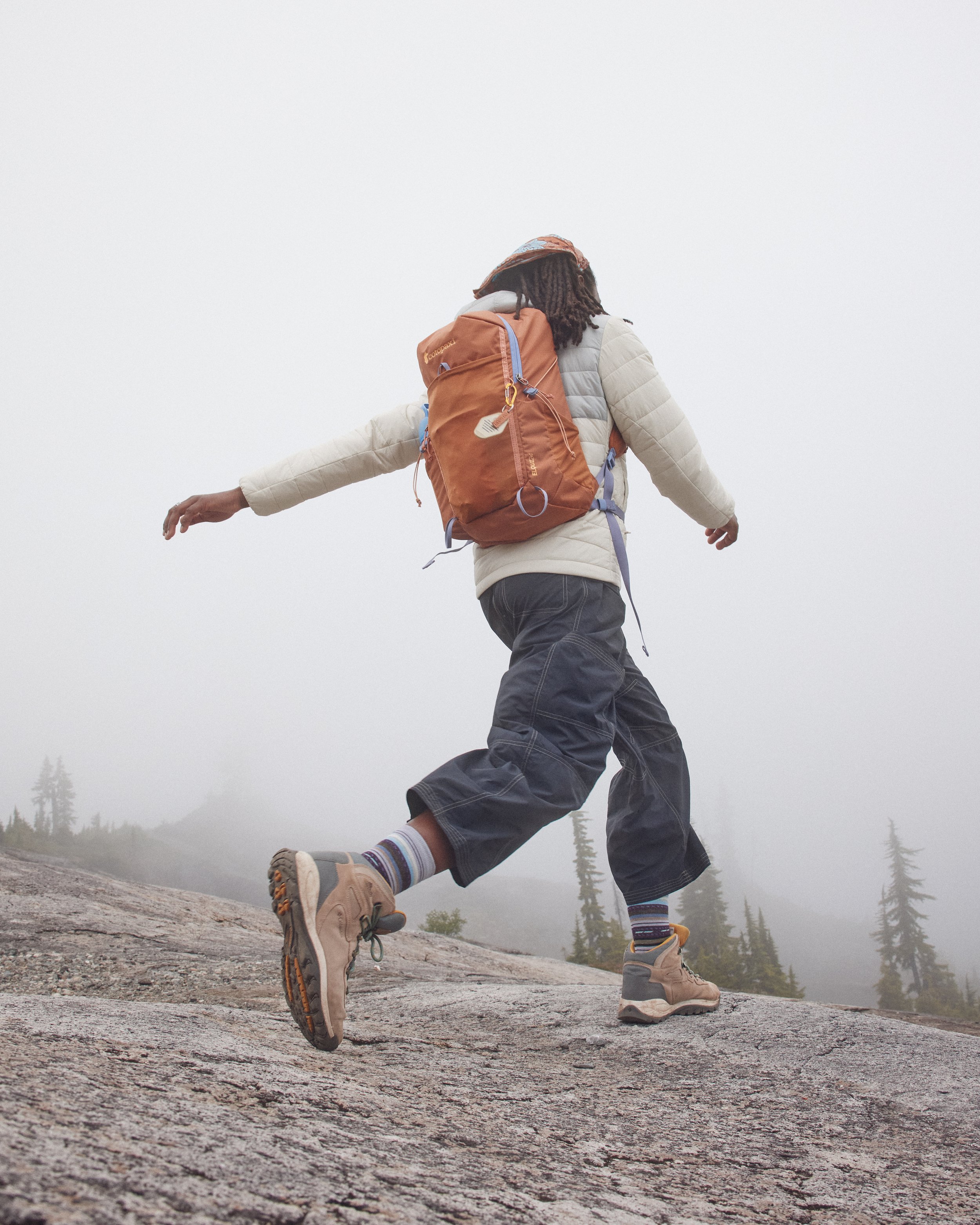 l-f26-wa-alpine-summit-chain-lakes-base-layer-mid-layer-outer-layer-0952.jpg