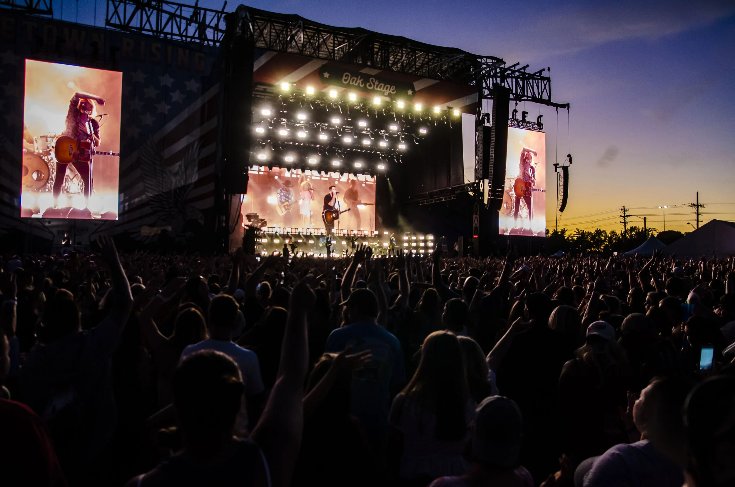 Little Big Town Crowd