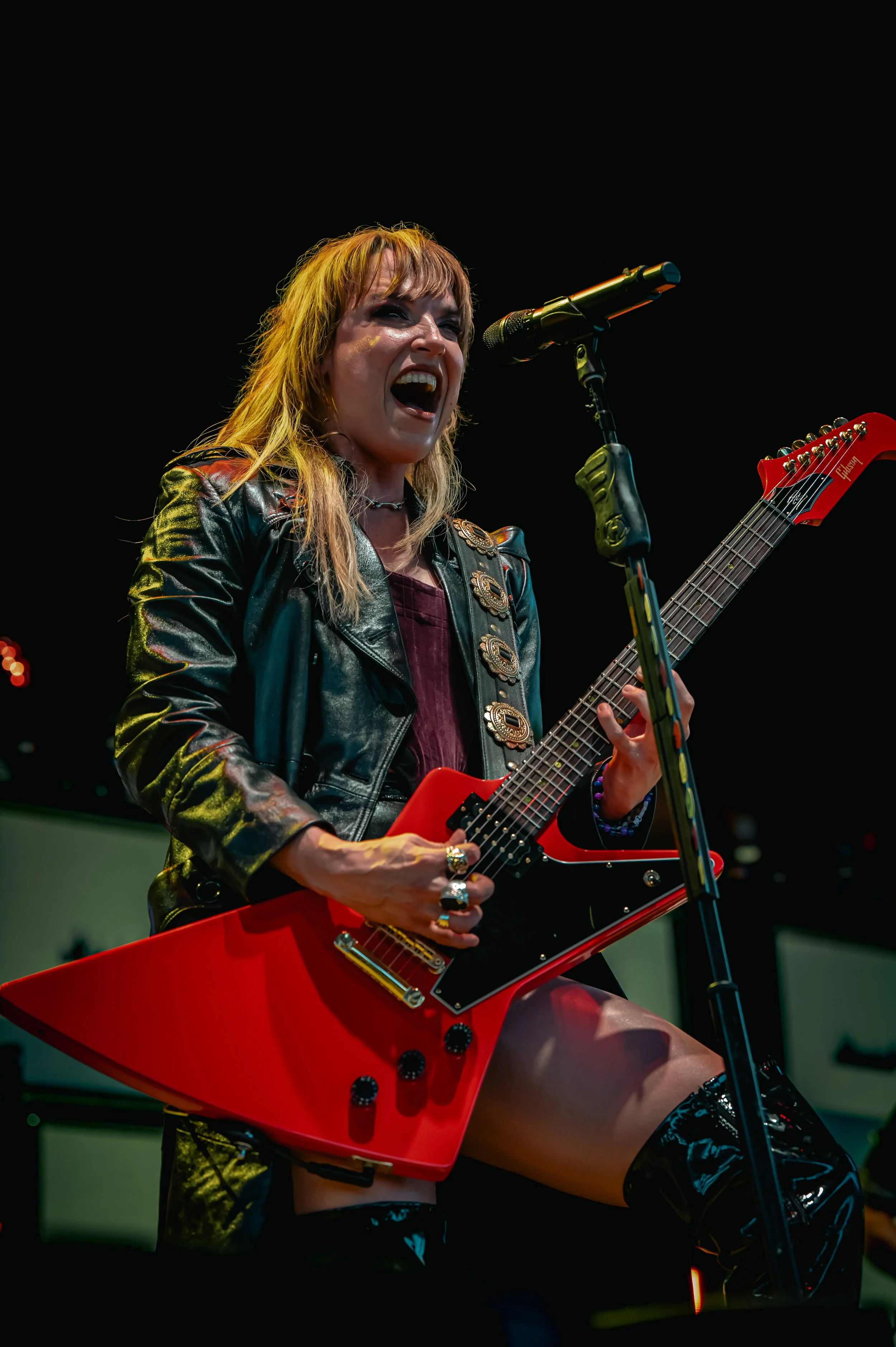 Halestorm_0232_70-200.jpg