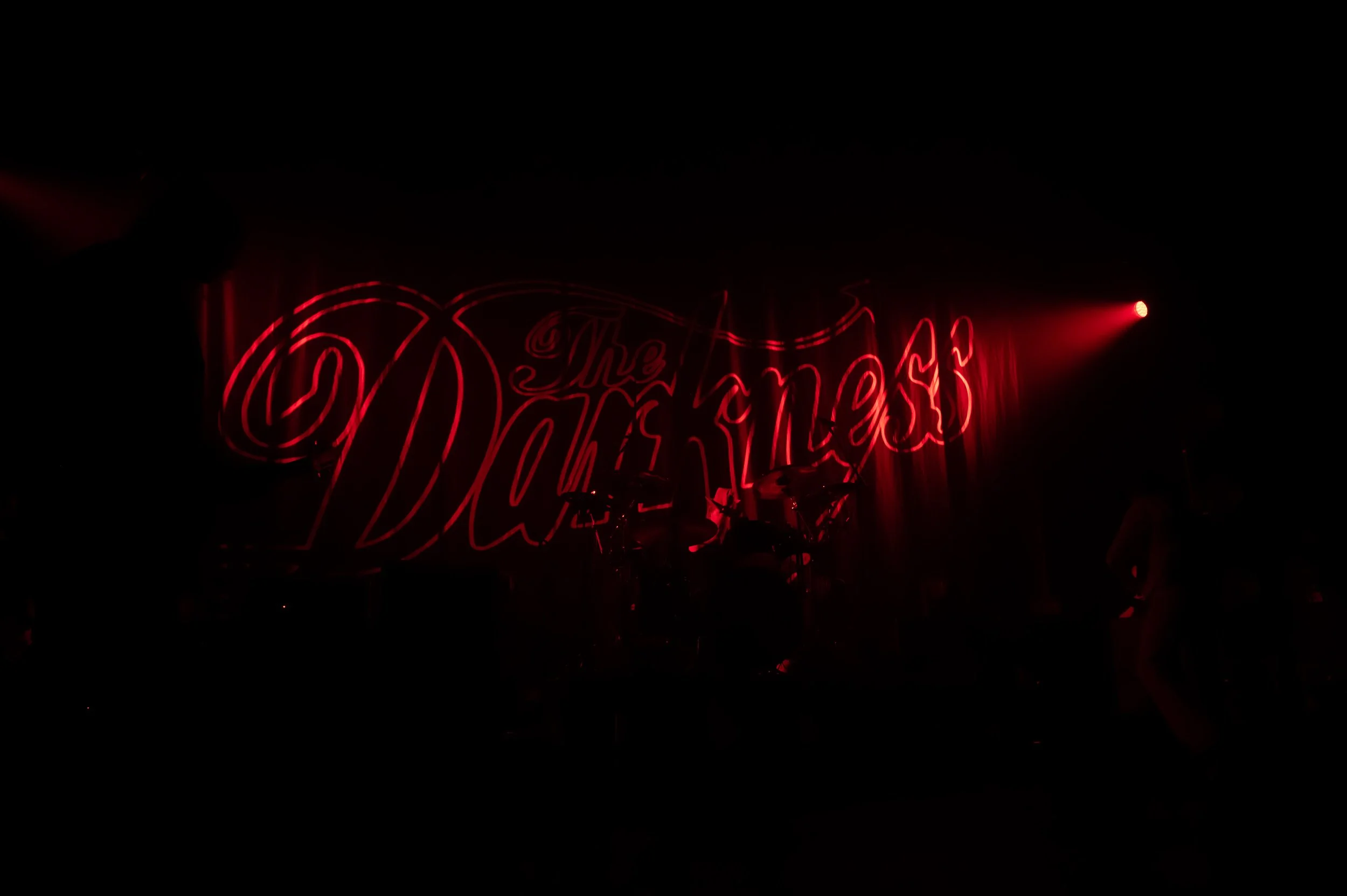 The Darkness_0003_24-70_01.jpg