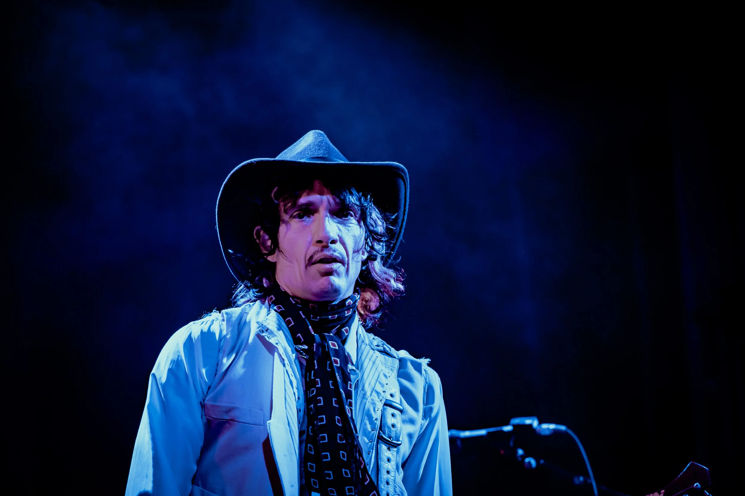 The Darkness_0002_70-200_01.jpg