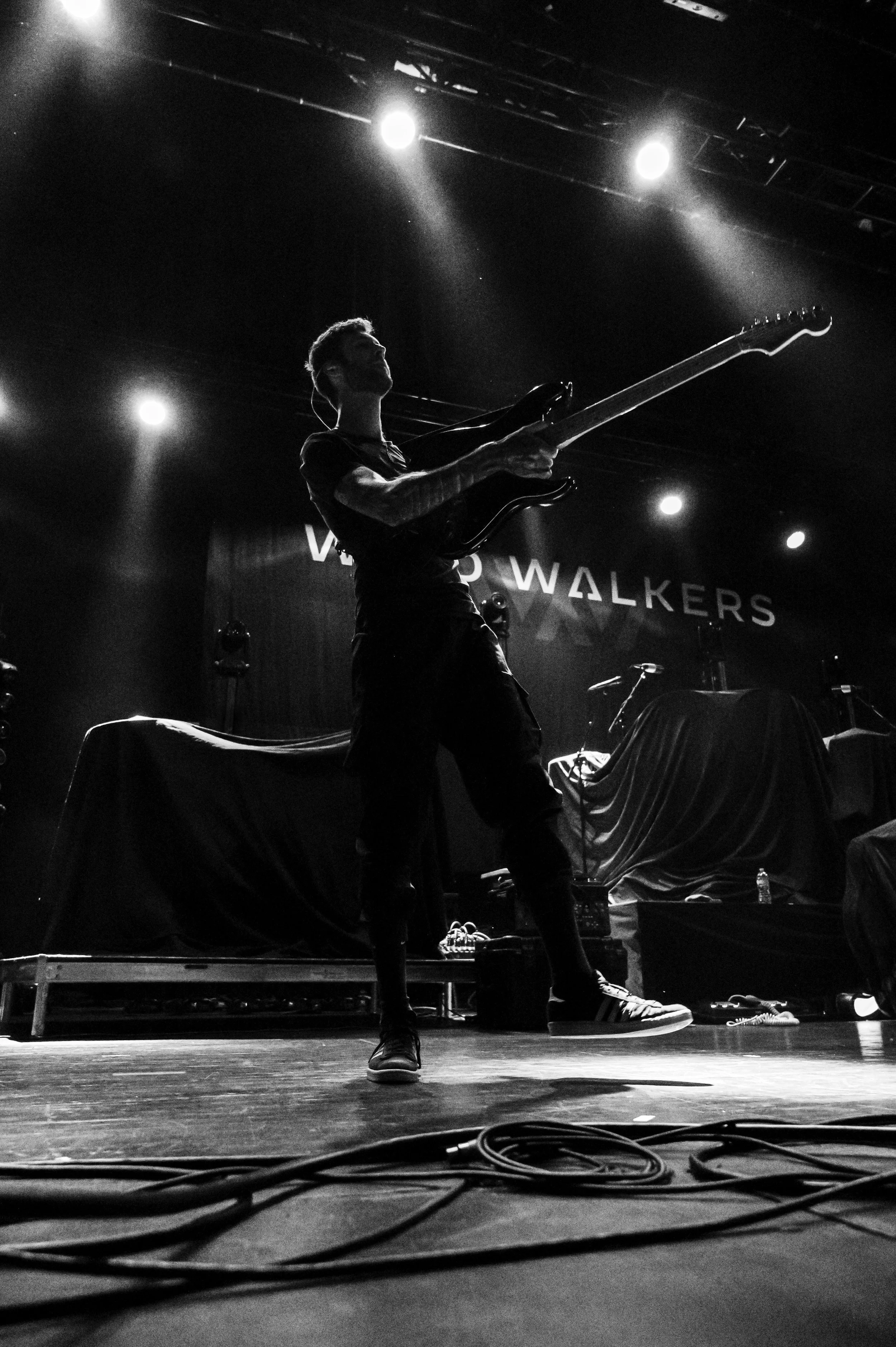 Wind Walkers_0139_24-70.jpg