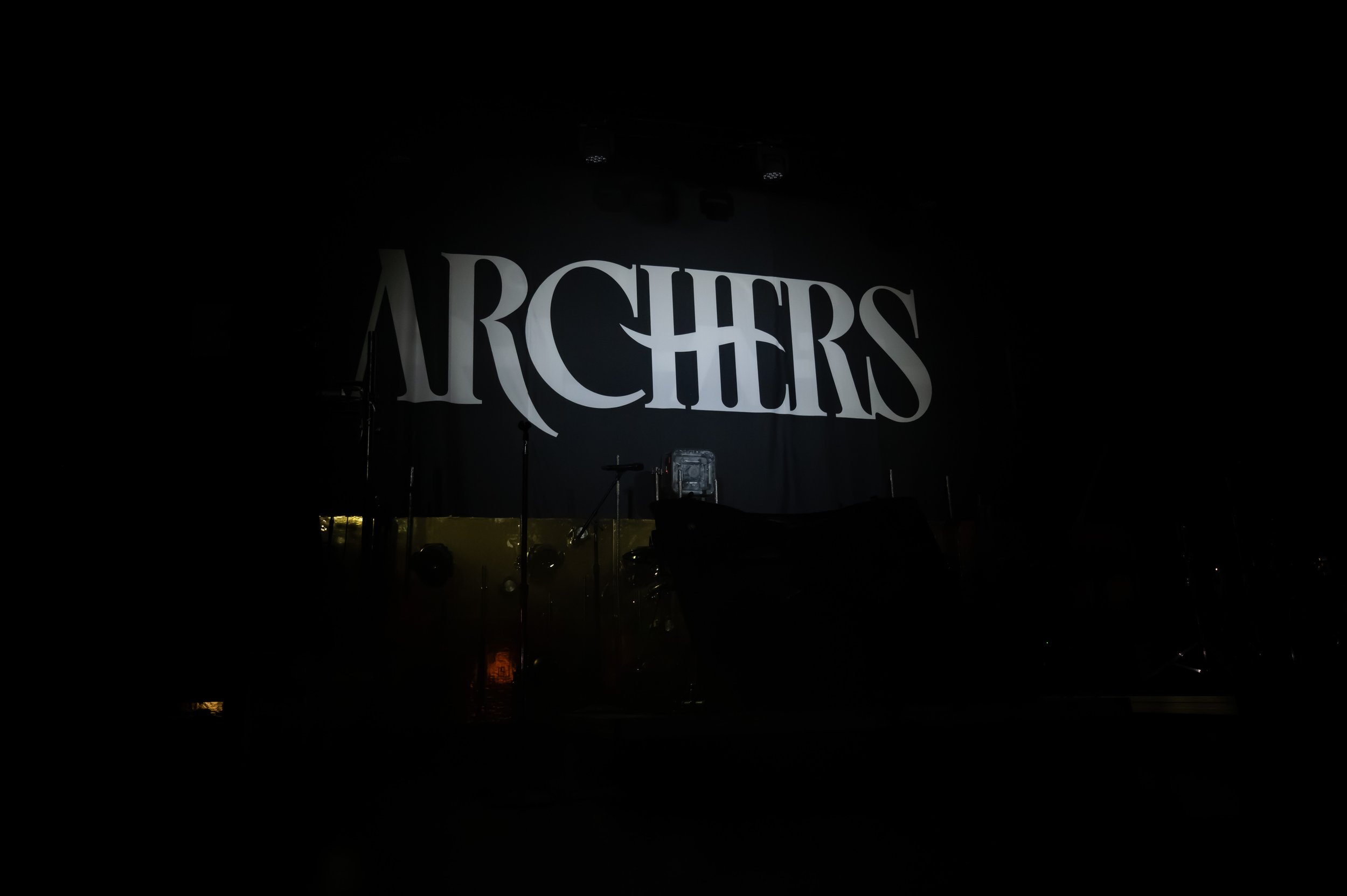 Archers_0002_24-70.jpg