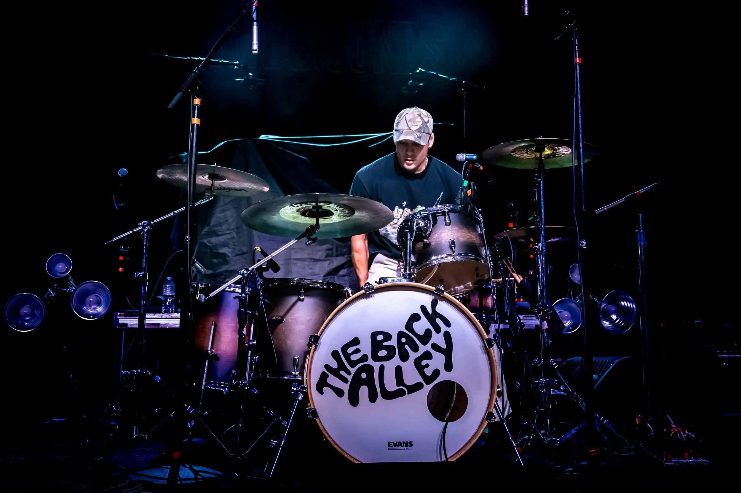 The Back Alley_0012_24-70_01.jpg