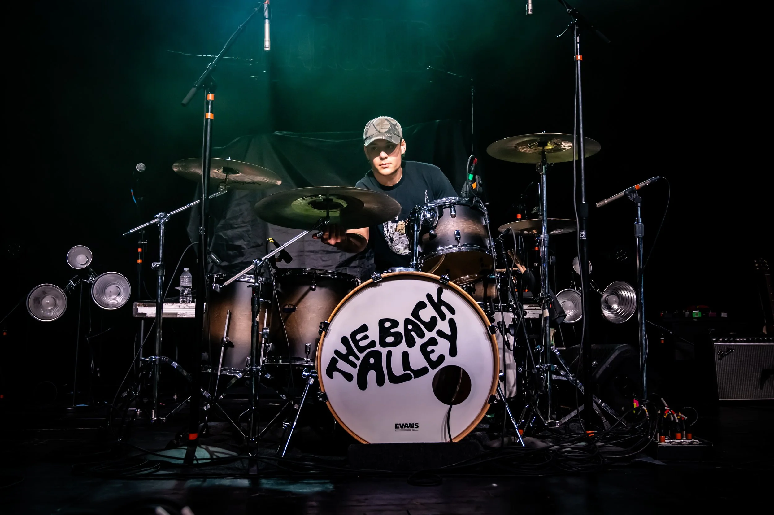 The Back Alley_0017_24-70_01.jpg