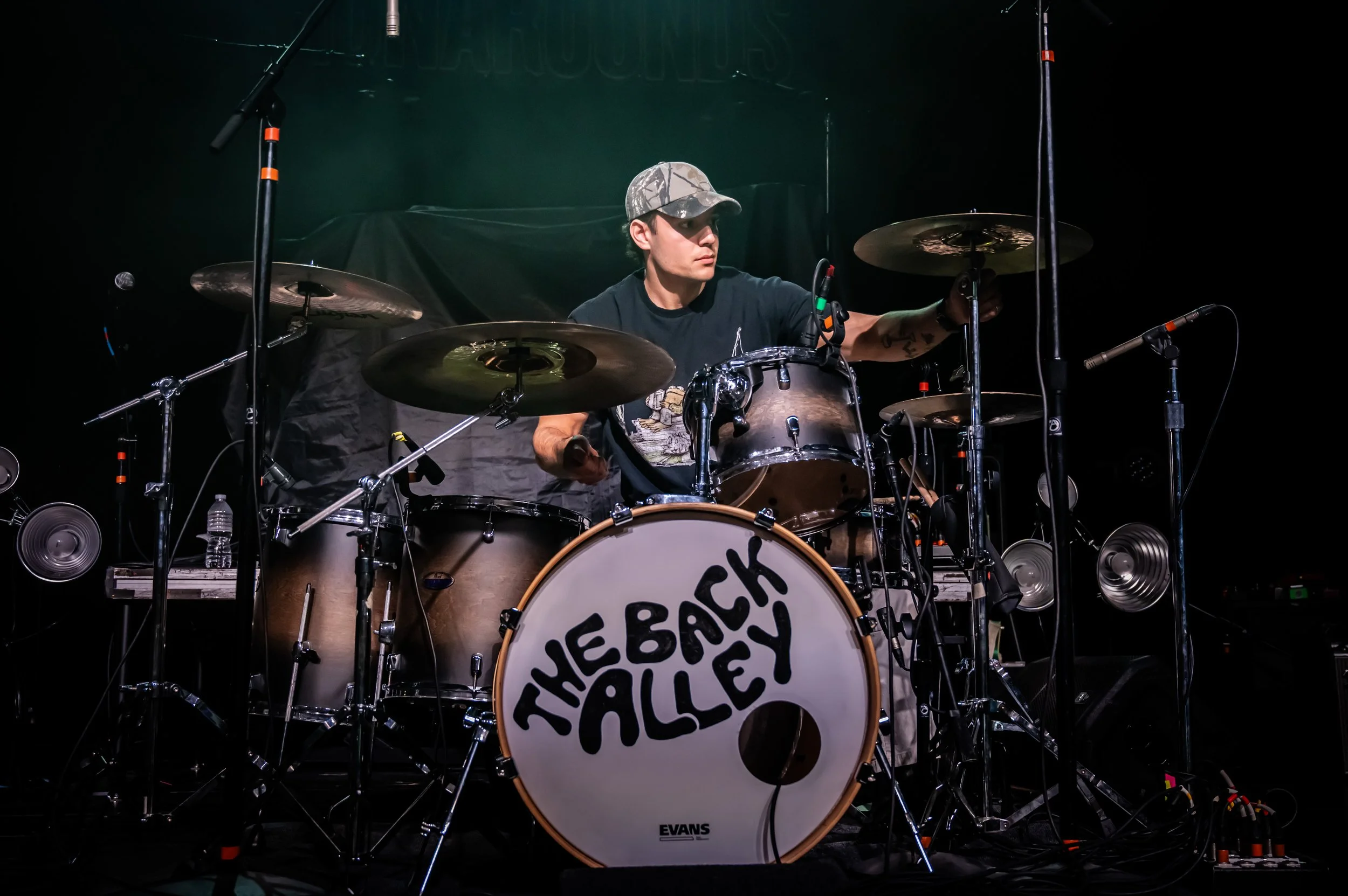 The Back Alley_0019_24-70_01.jpg