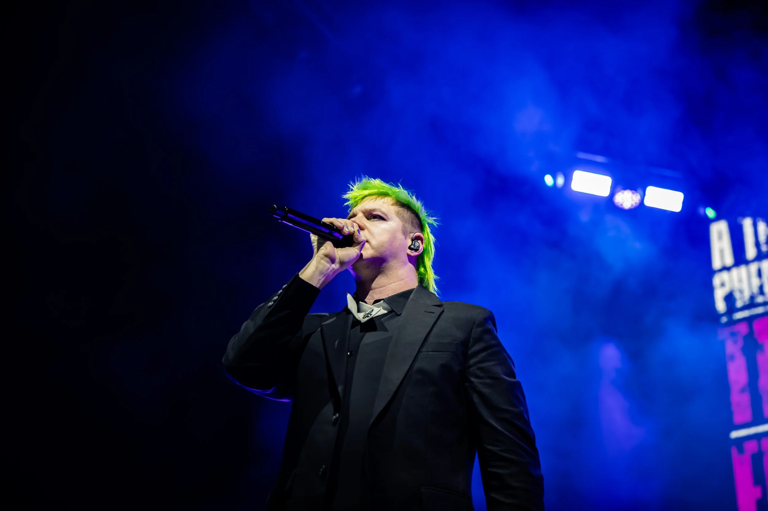 The Funeral Portrait_0022_70-200.jpg