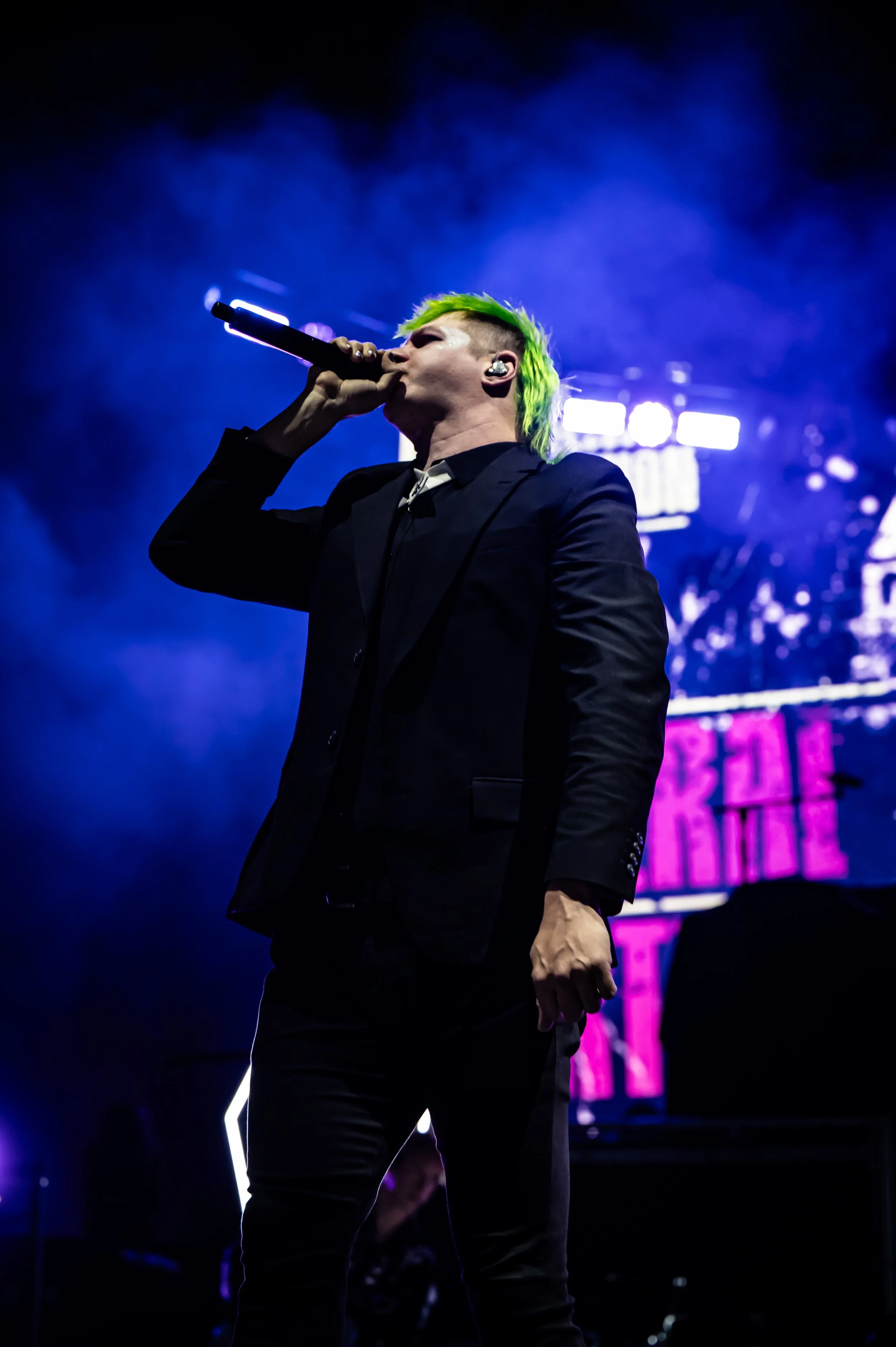 The Funeral Portrait_0028_70-200.jpg