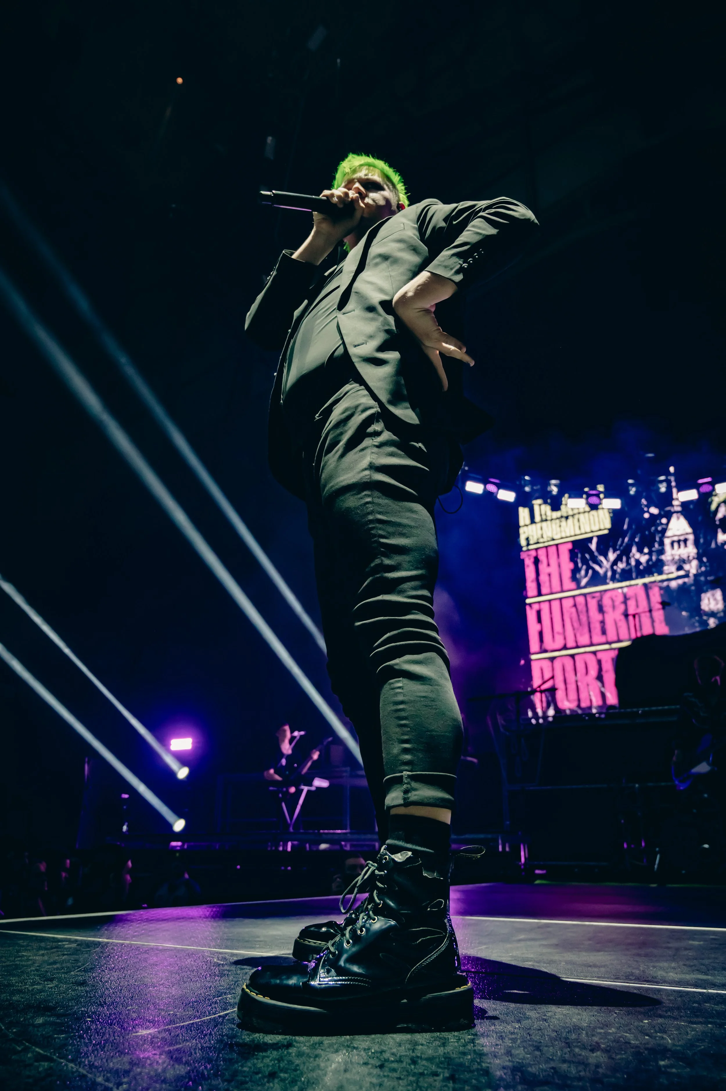 The Funeral Portrait_0039_24-70.jpg