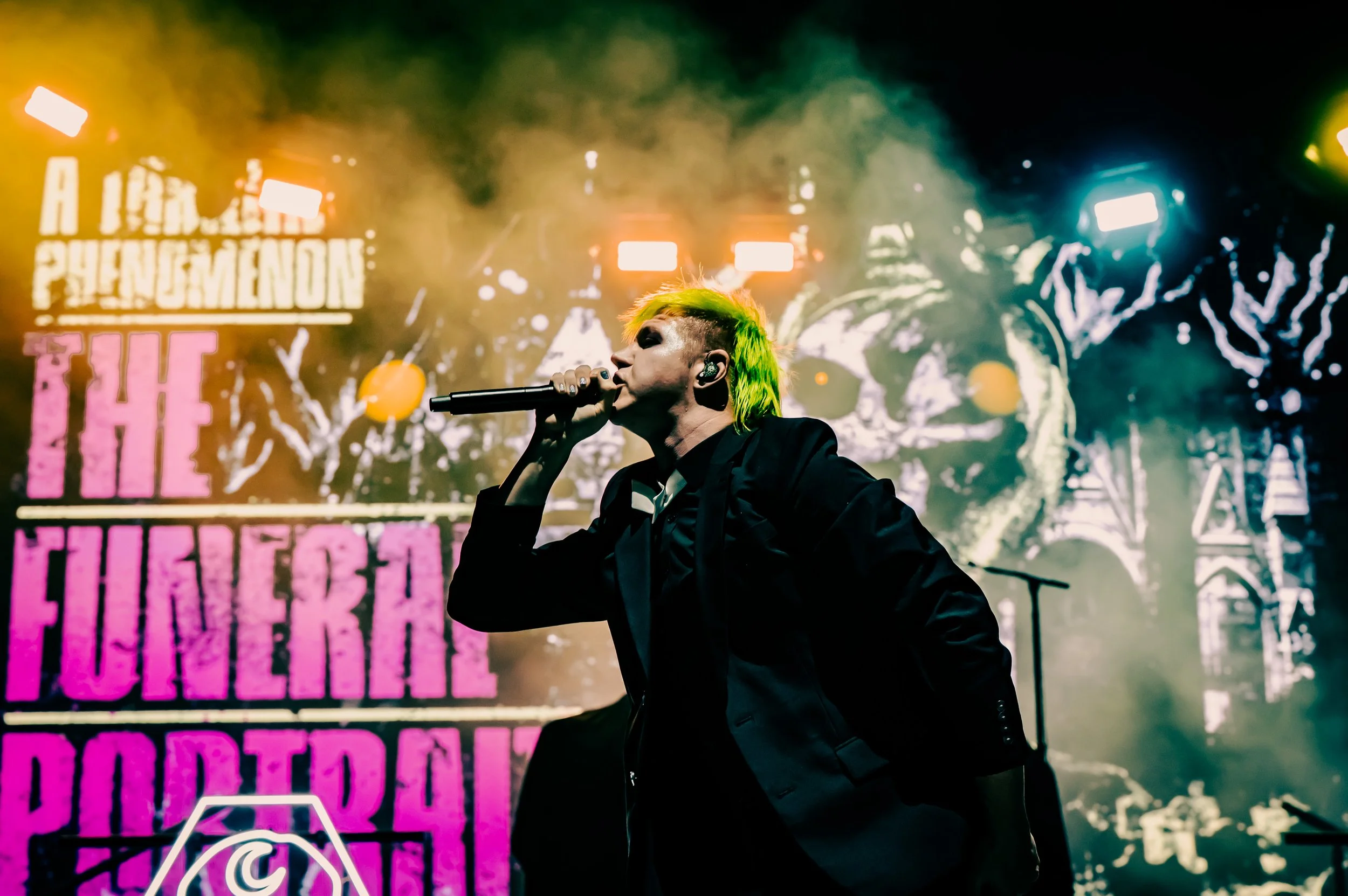 The Funeral Portrait_0112_70-200.jpg