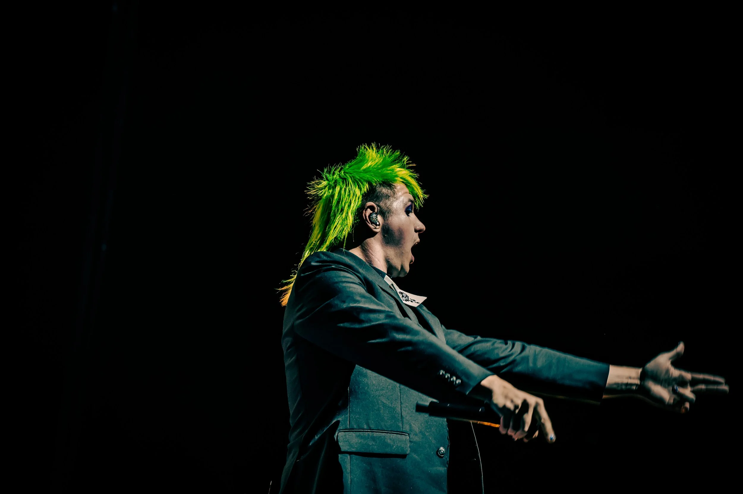 The Funeral Portrait_0130_70-200.jpg