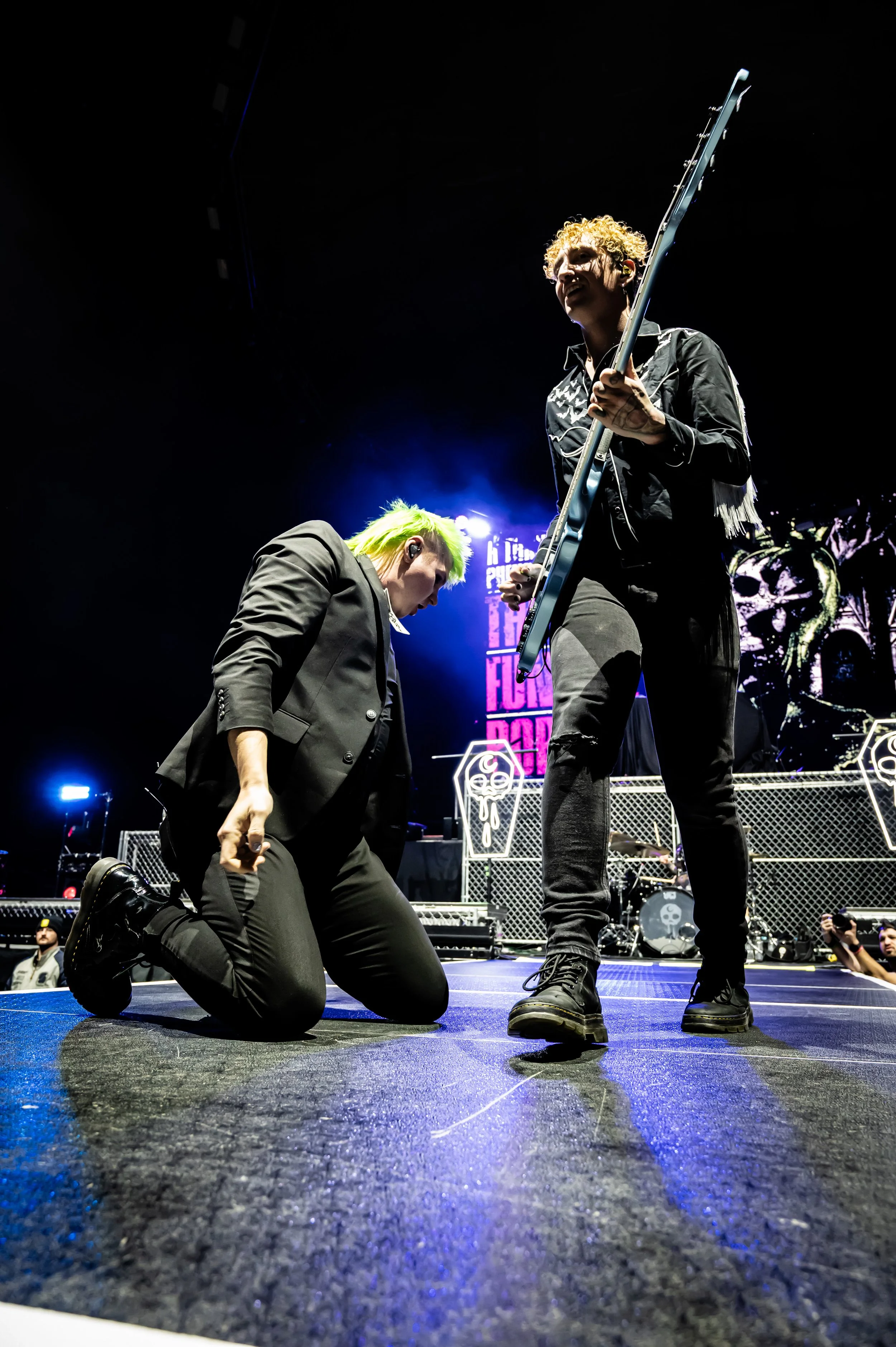 The Funeral Portrait_0344_24-70.jpg