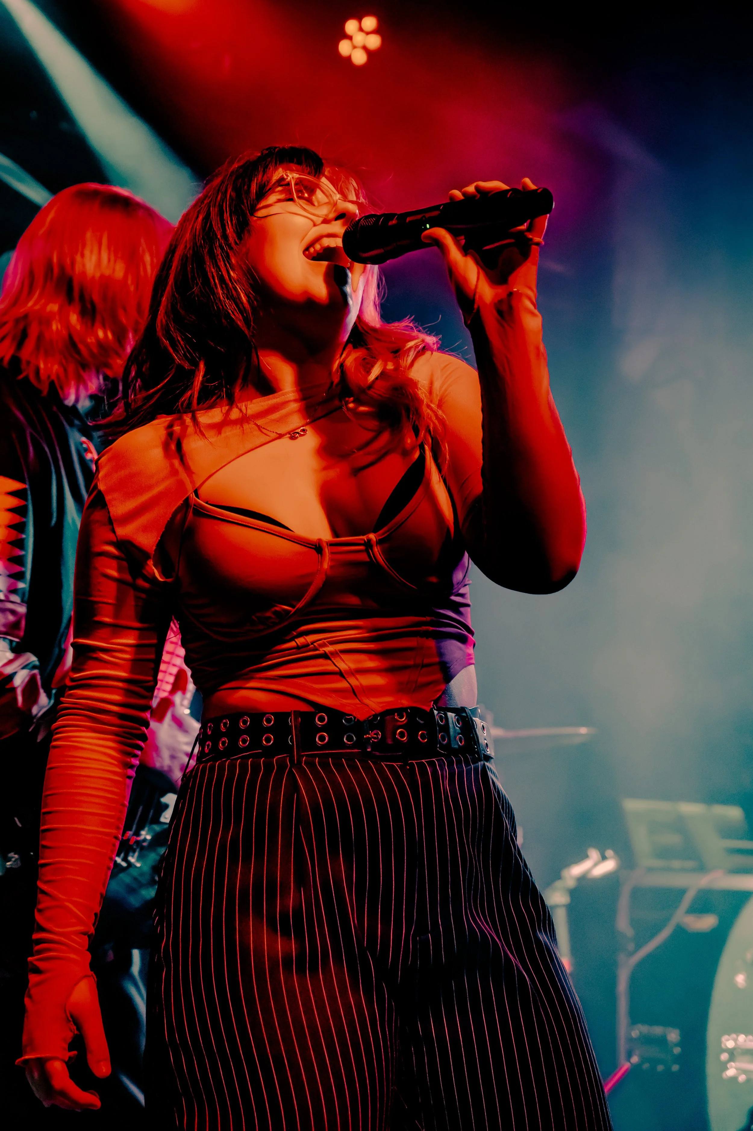 glimmers_0625_24-70.jpg