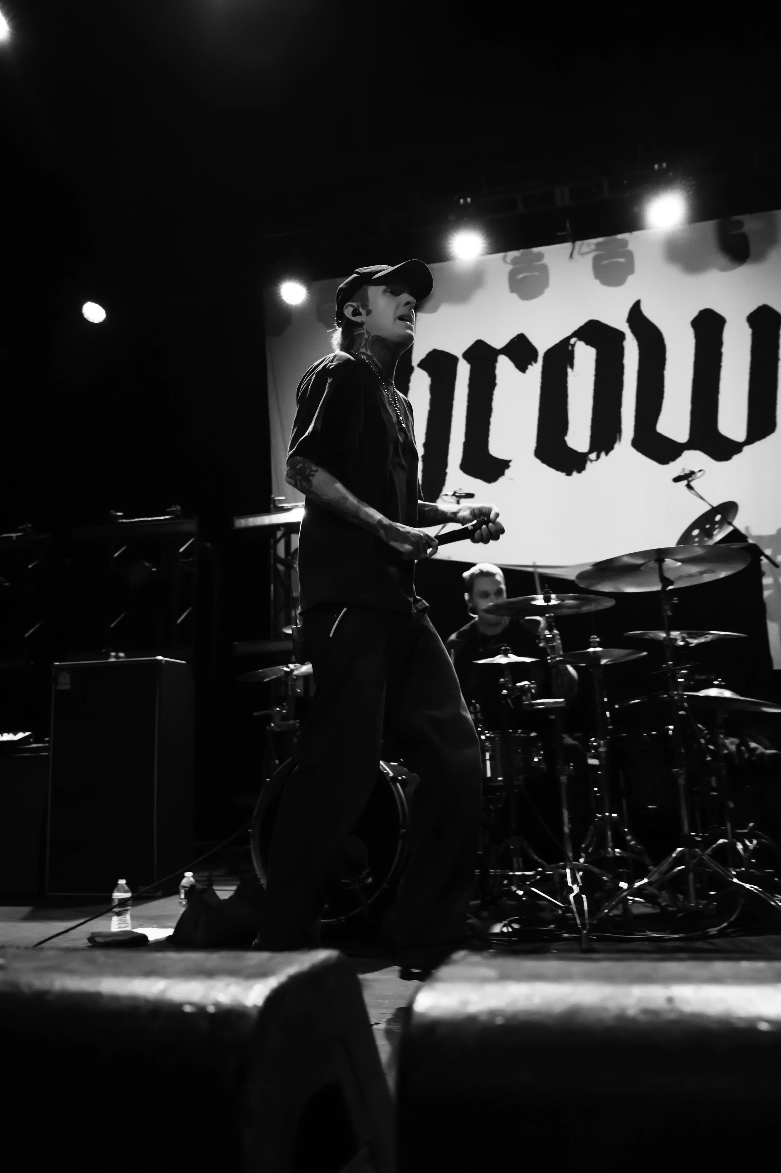 Thrown_0160_24-70_02.jpg