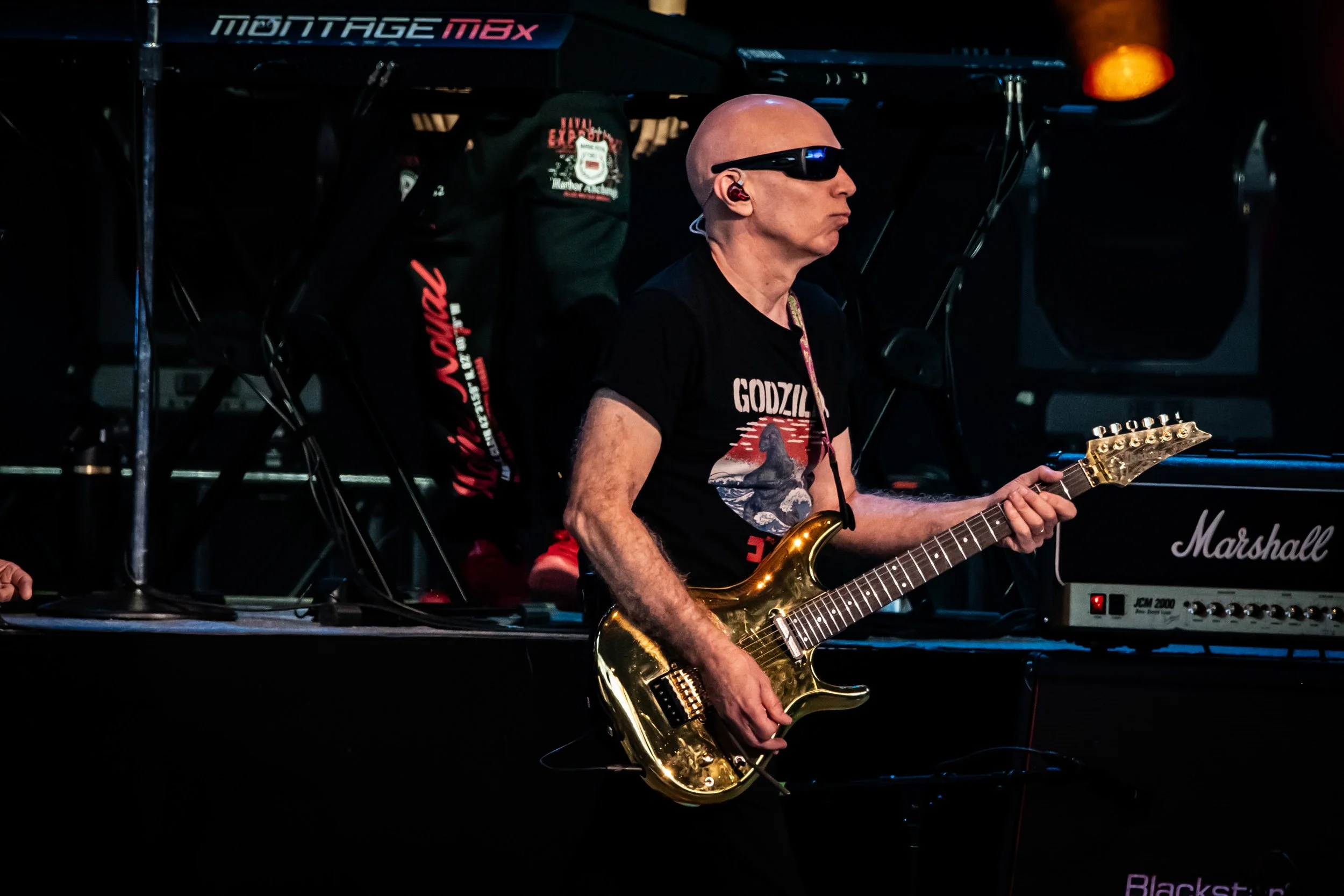 Sammy Hagar_0392_150-600.jpg