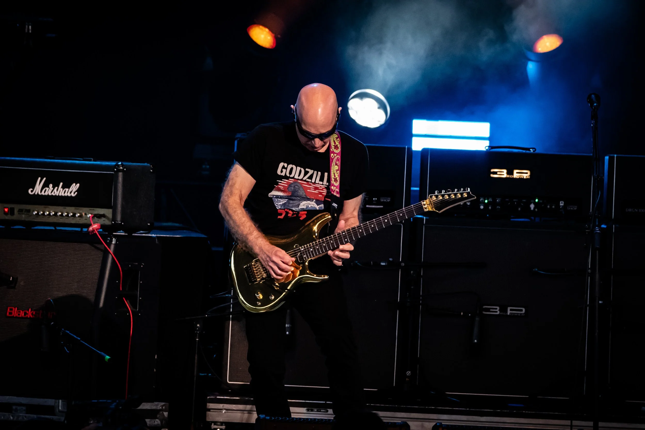 Sammy Hagar_0496_150-600.jpg