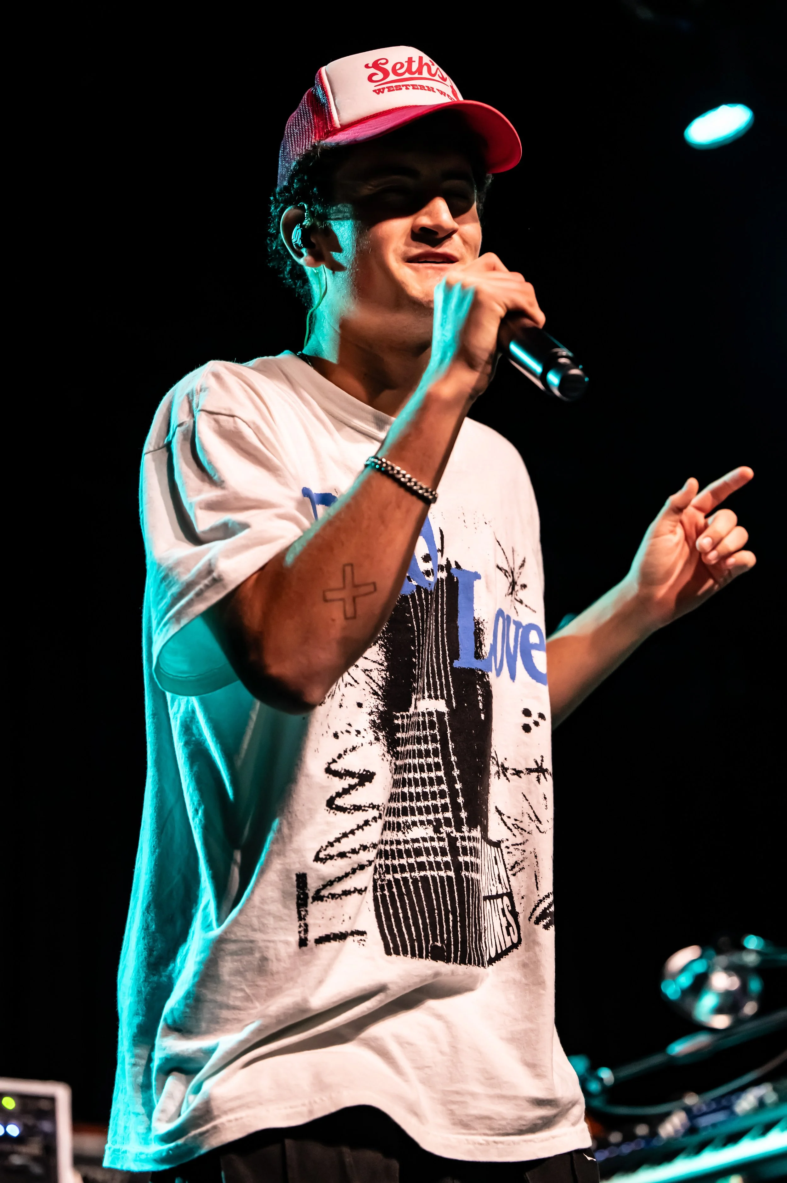 Arden Jones_0045_70-200.jpg