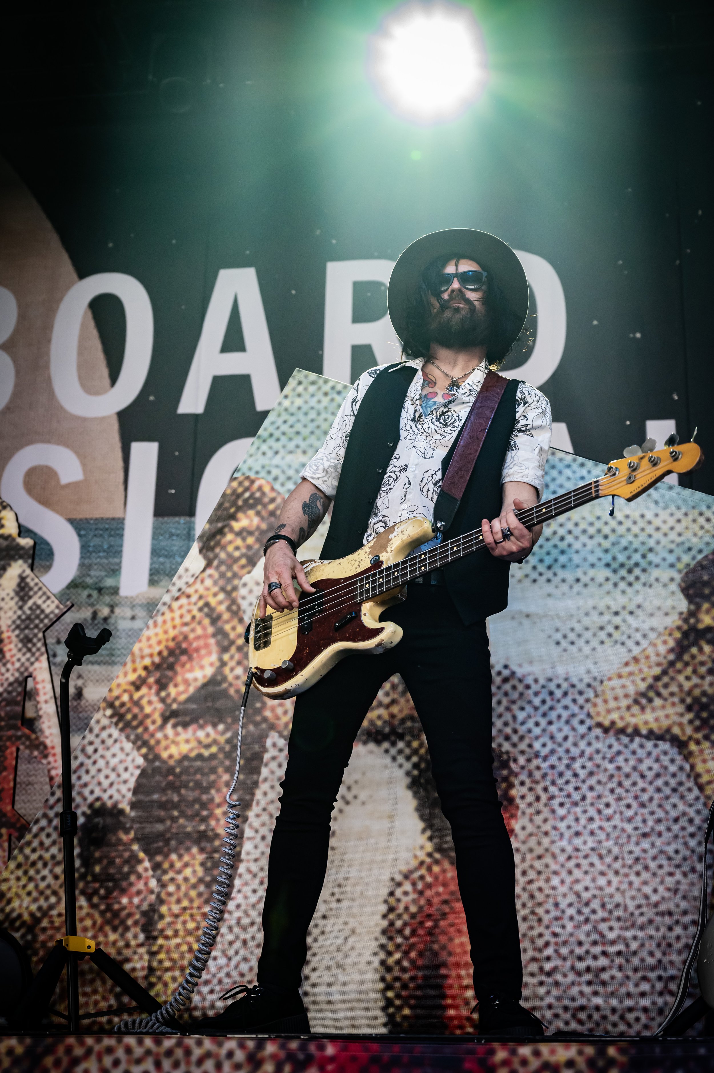 Dashboard Confessional_0073_24-70.jpg