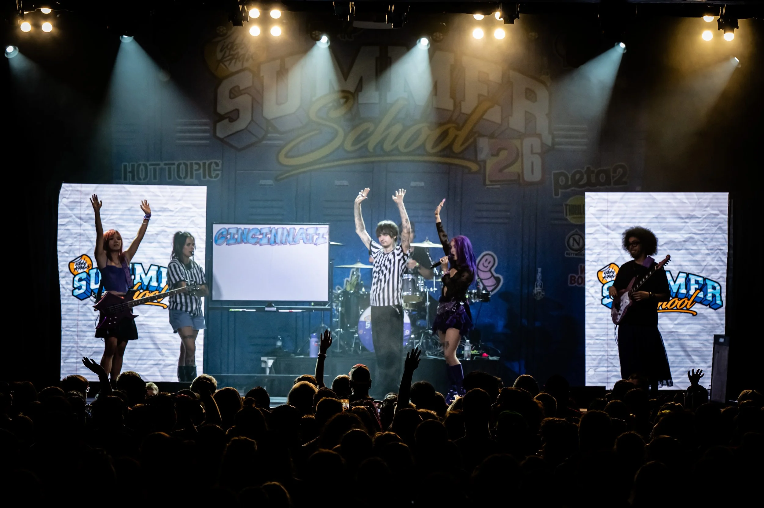 Honey Revenge_0082_70-200.jpg