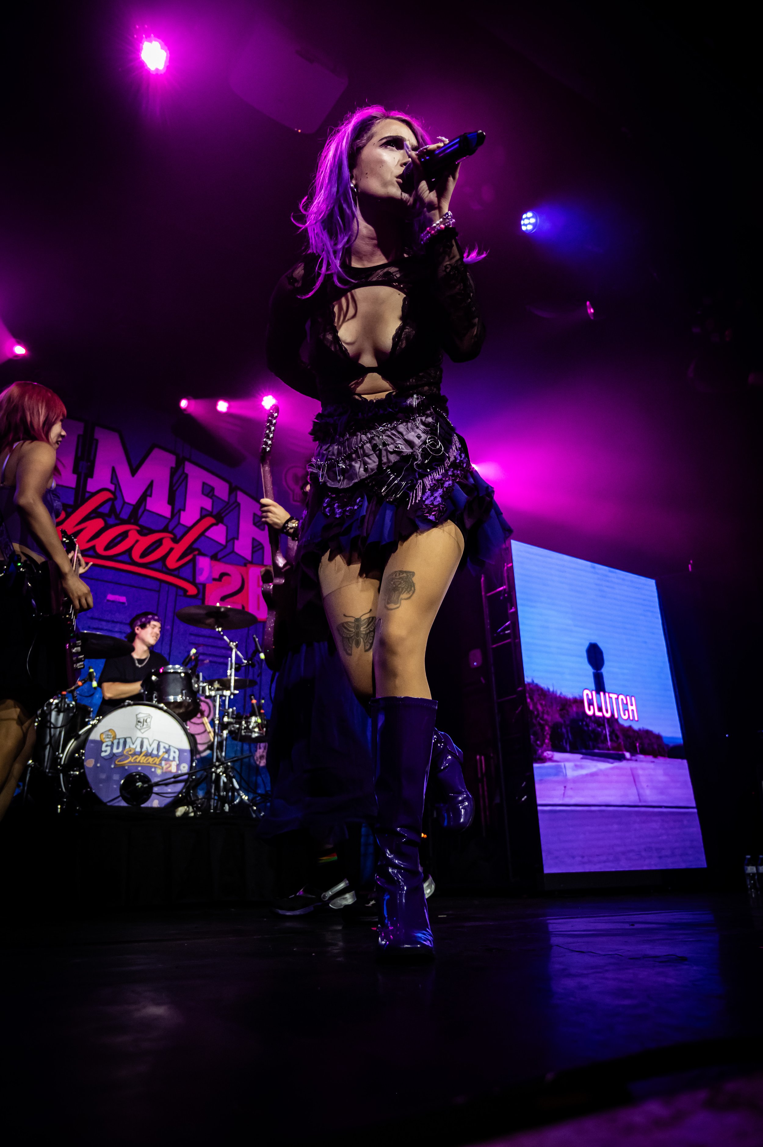 Honey Revenge_0308_24-70_01.jpg