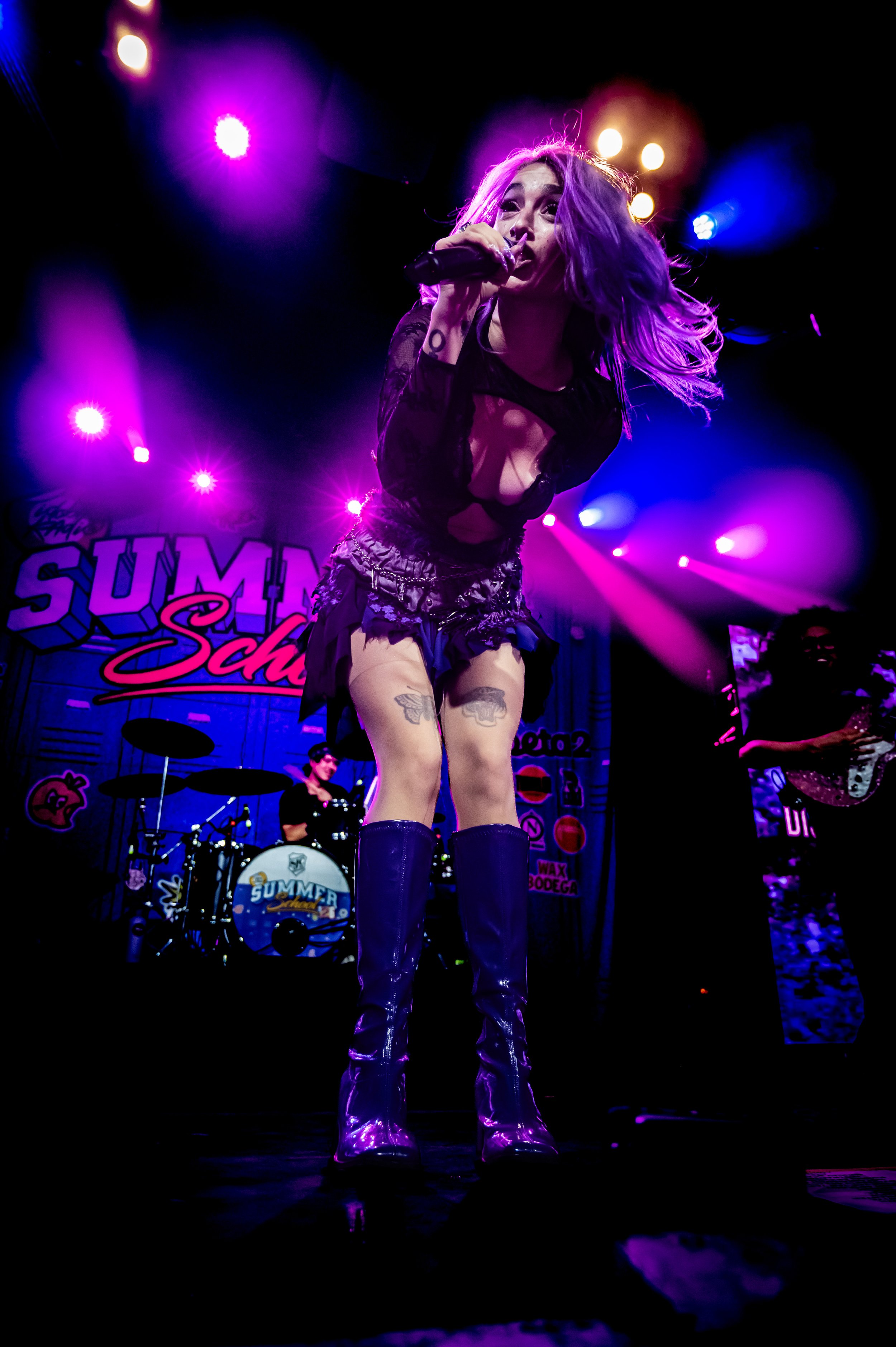 Honey Revenge_0438_24-70.jpg