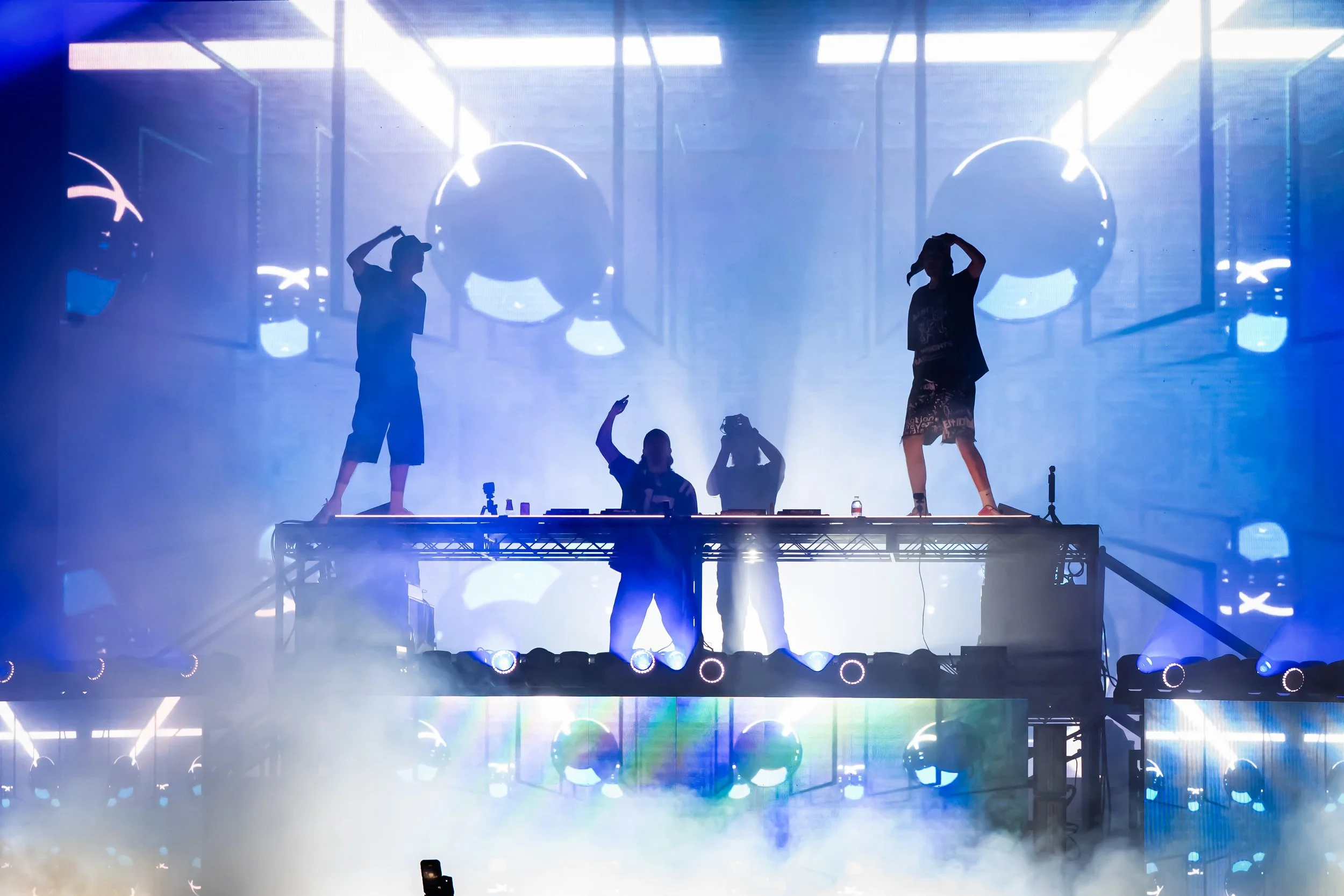 Levity_0590_70-200.jpg