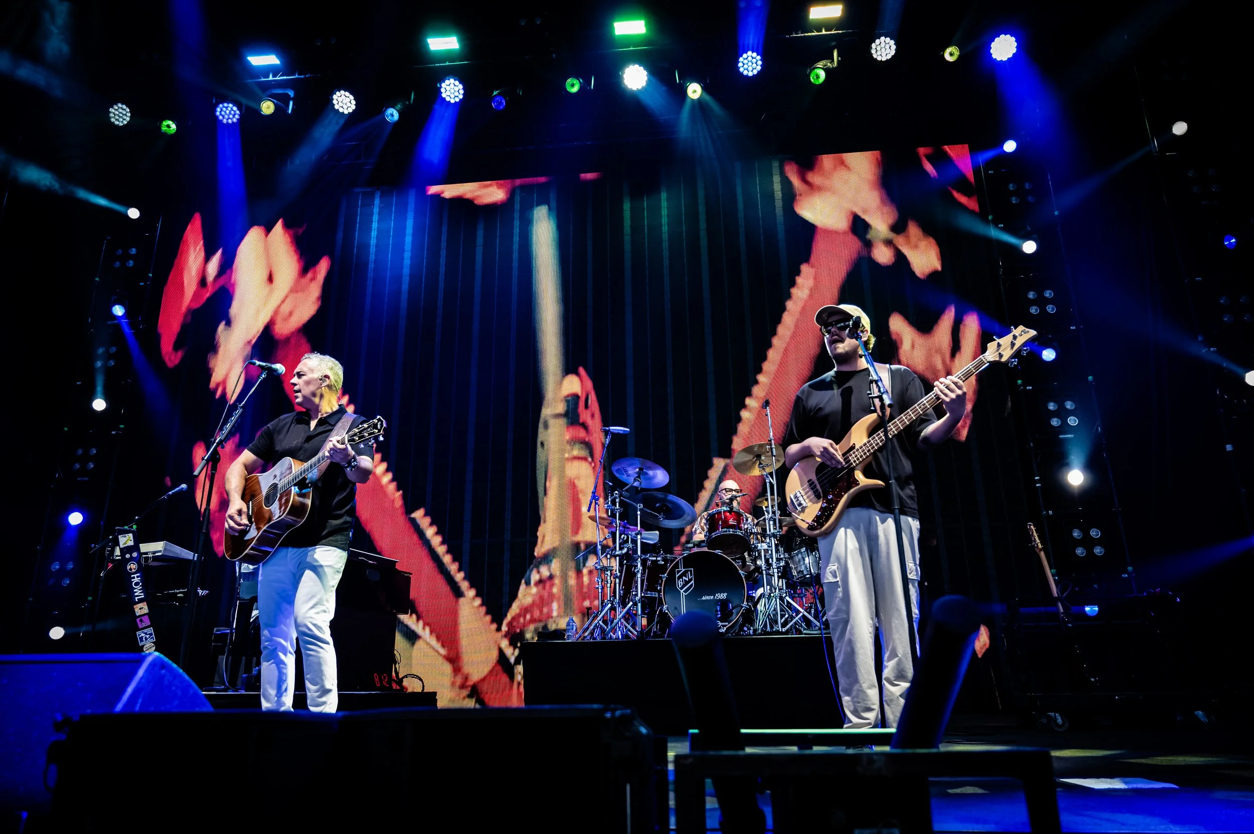 Barenaked Ladies_0018_24-70.jpg