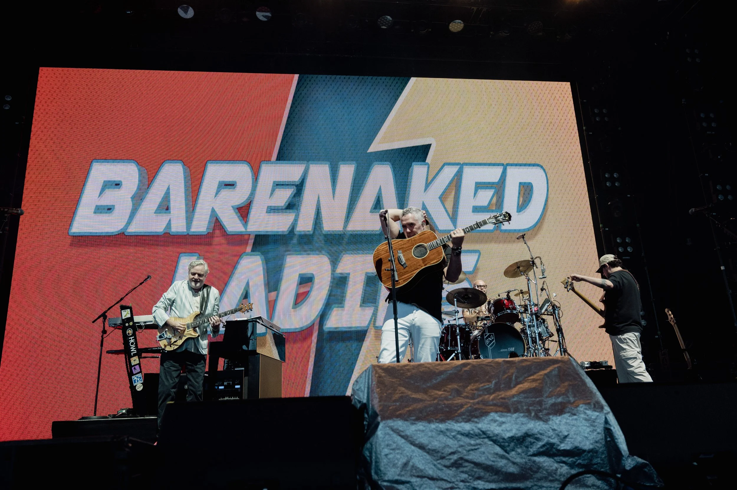 Barenaked Ladies_0128_24-70.jpg