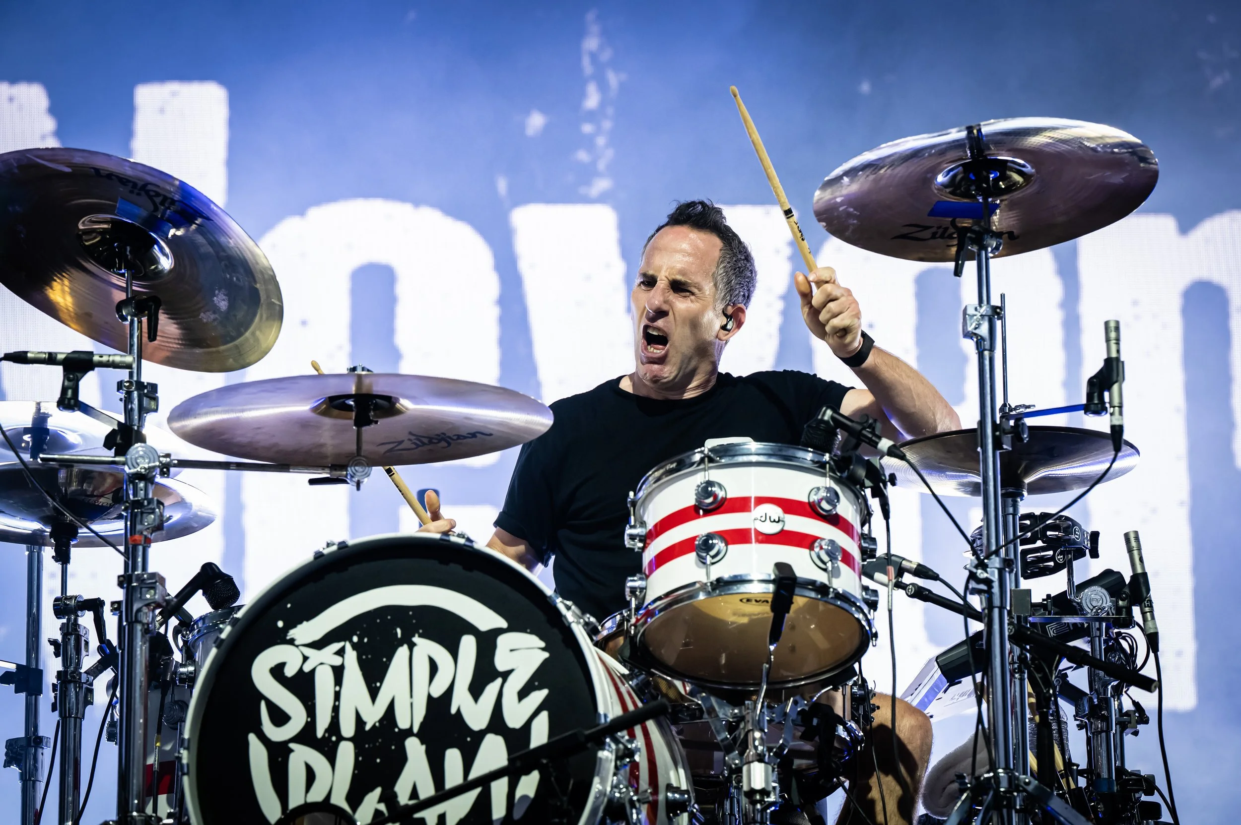Simple Plan_0130_70-200.jpg