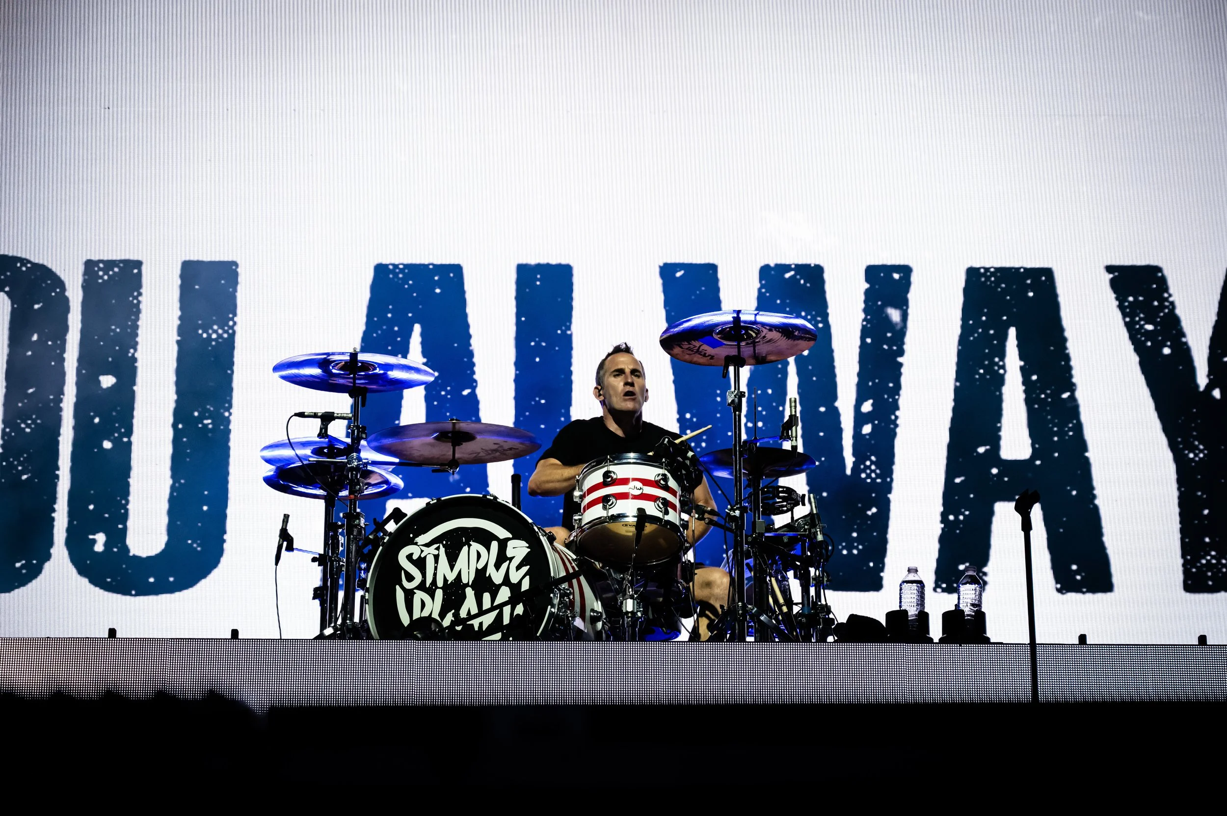 Simple Plan_0335_24-70.jpg