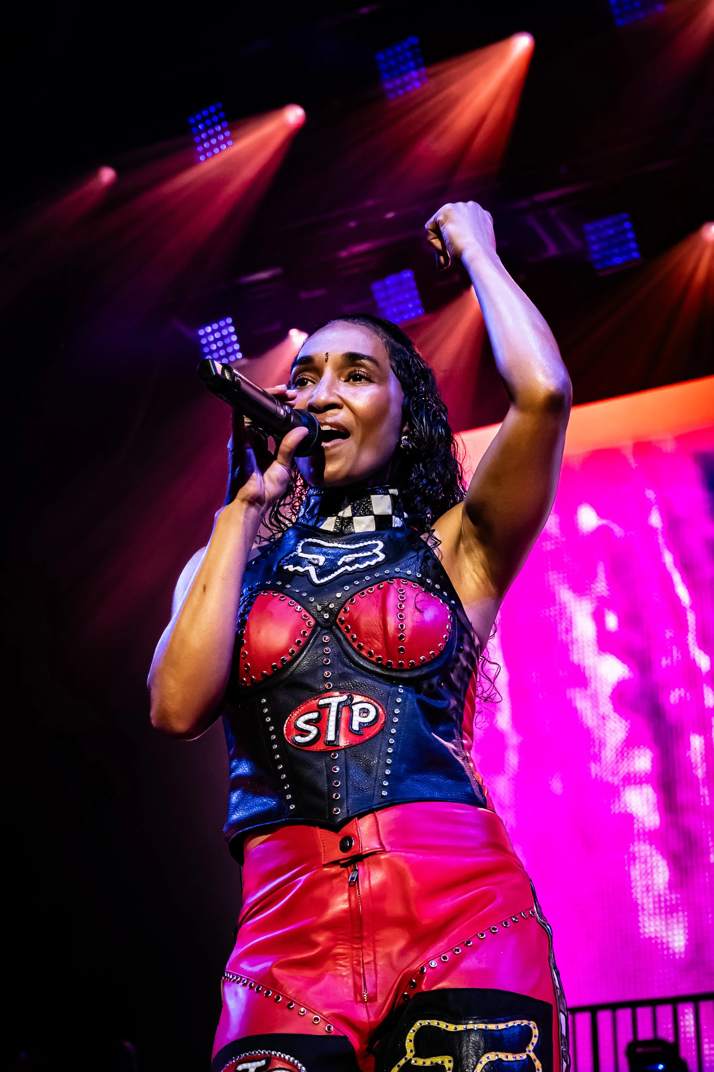TLC_0101_24-70.jpg