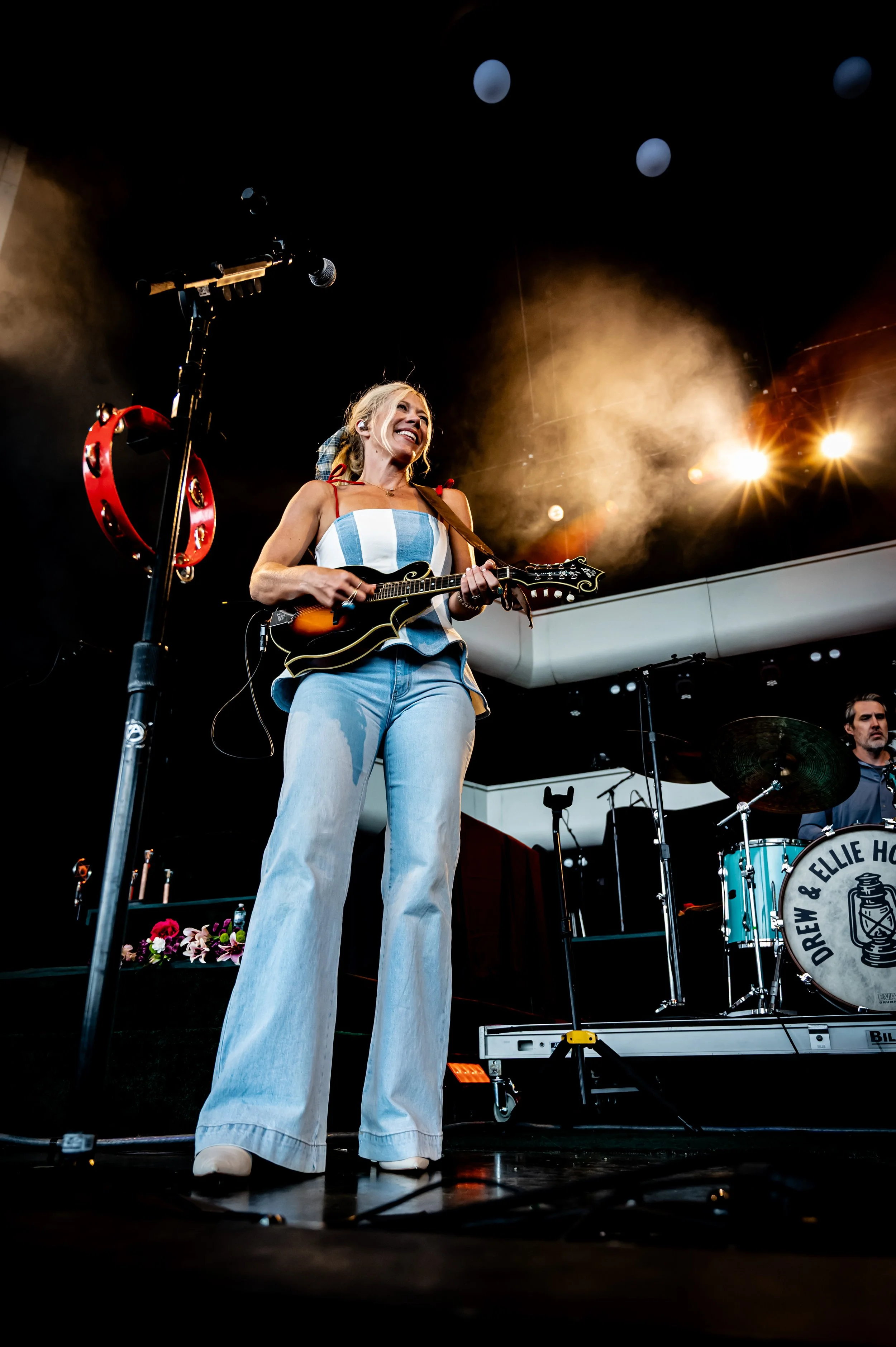 Drew & Ellie Holcomb_0074_24-70.jpg