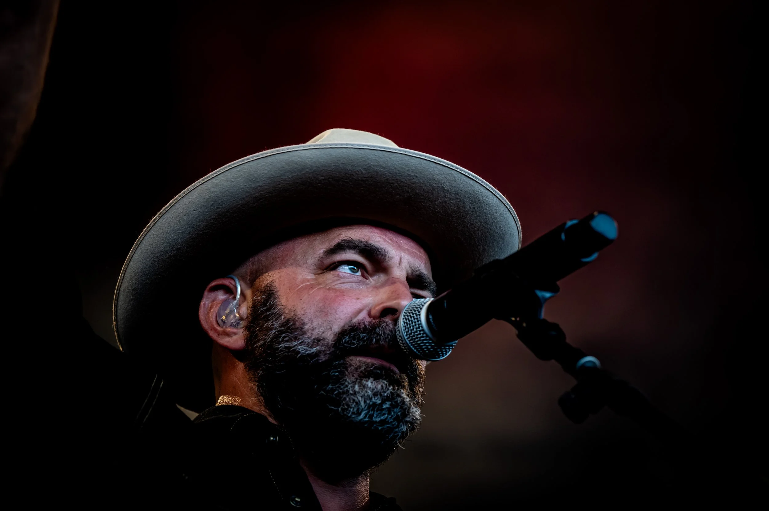 Drew & Ellie Holcomb_0090_70-200.jpg