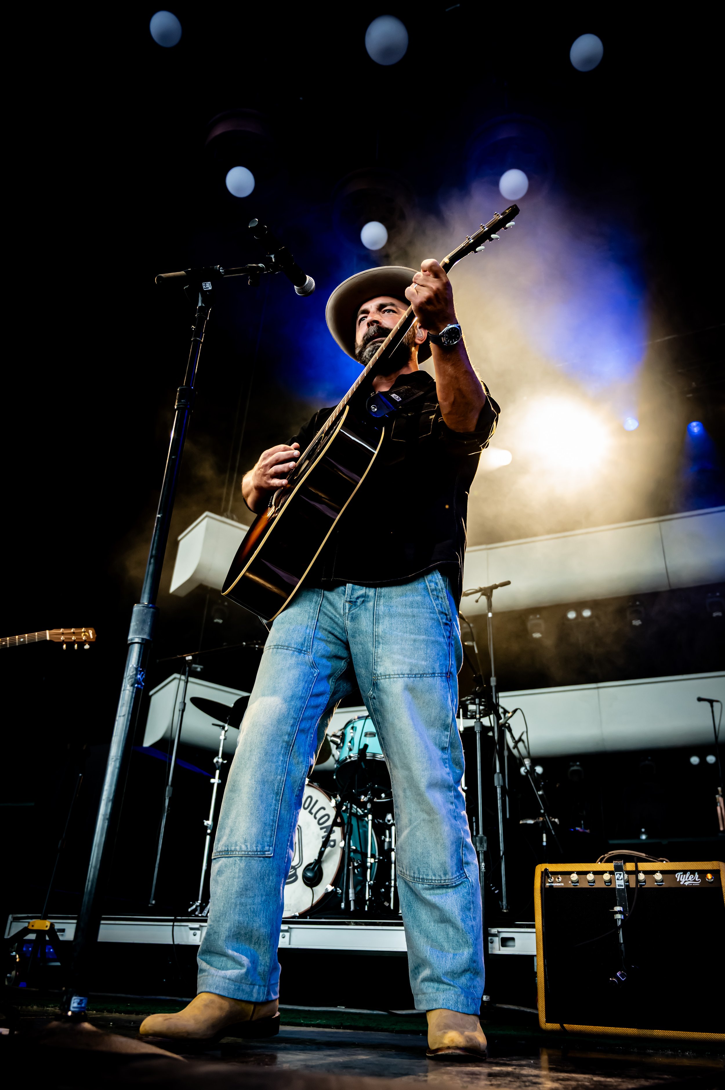 Drew & Ellie Holcomb_0109_24-70.jpg