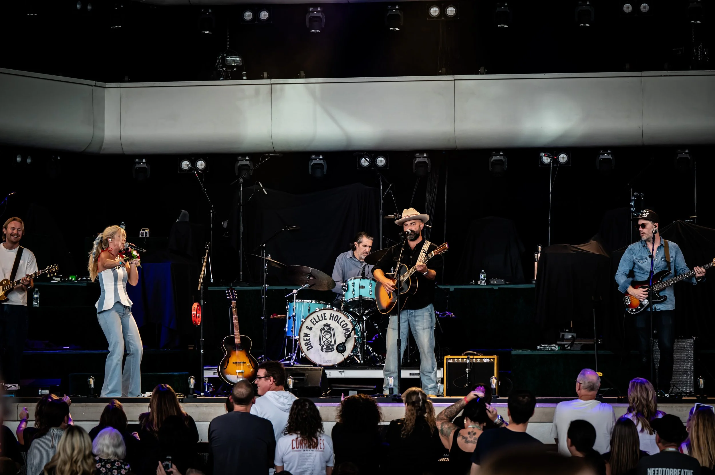 Drew & Ellie Holcomb_0247_70-200.jpg