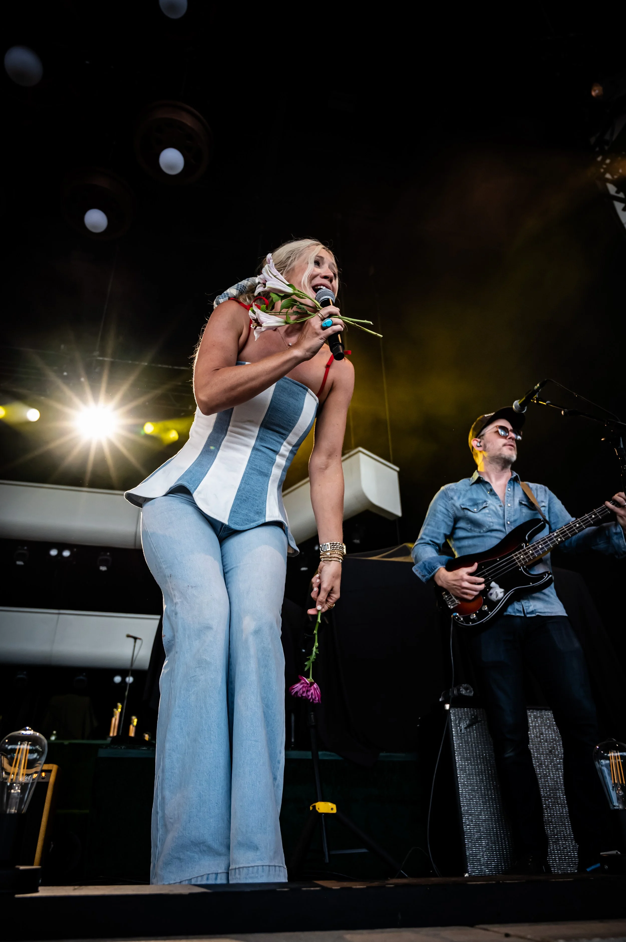 Drew & Ellie Holcomb_0335_24-70.jpg