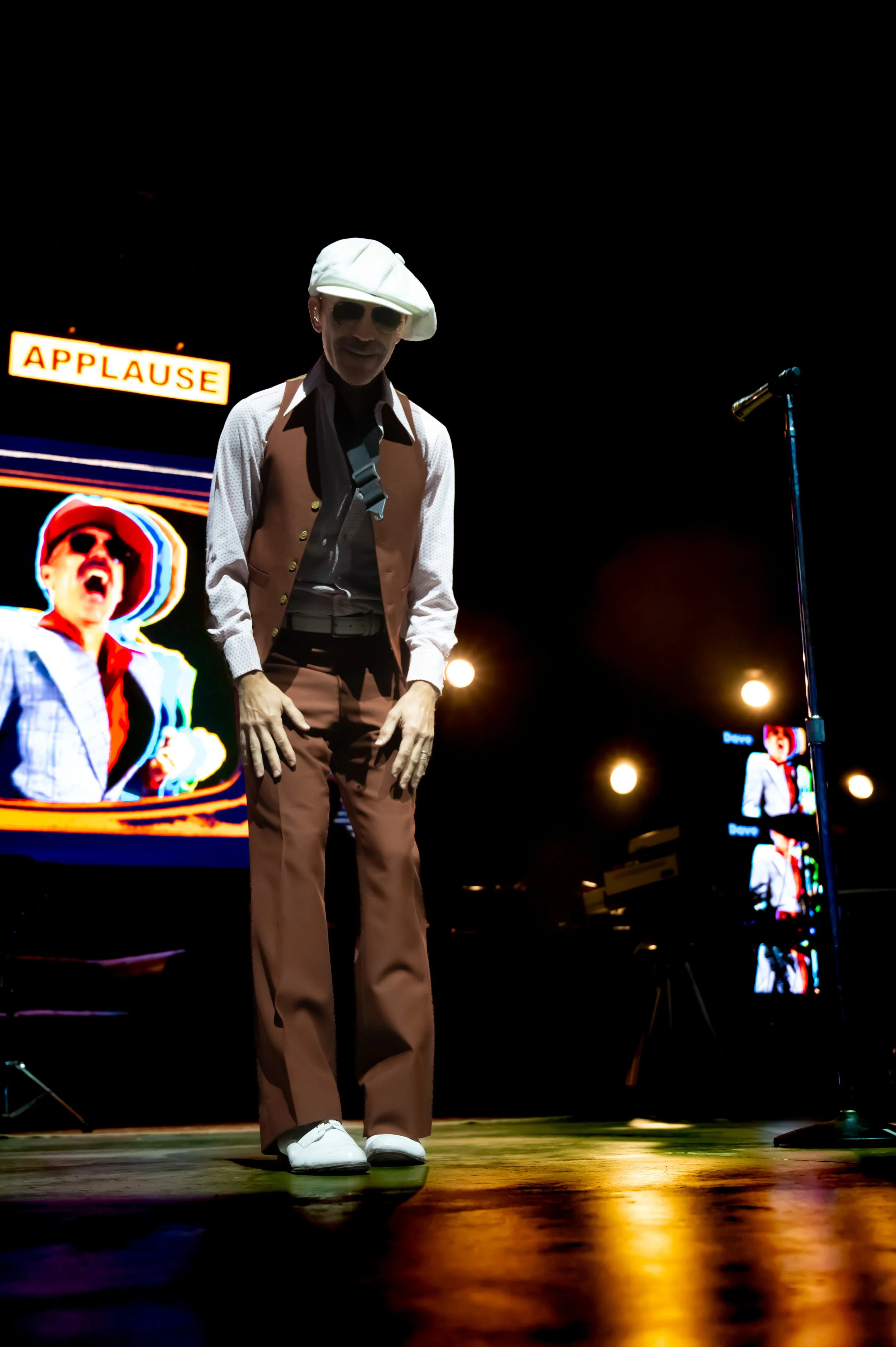 Yacht Rock Revue_0019_24-70.jpg