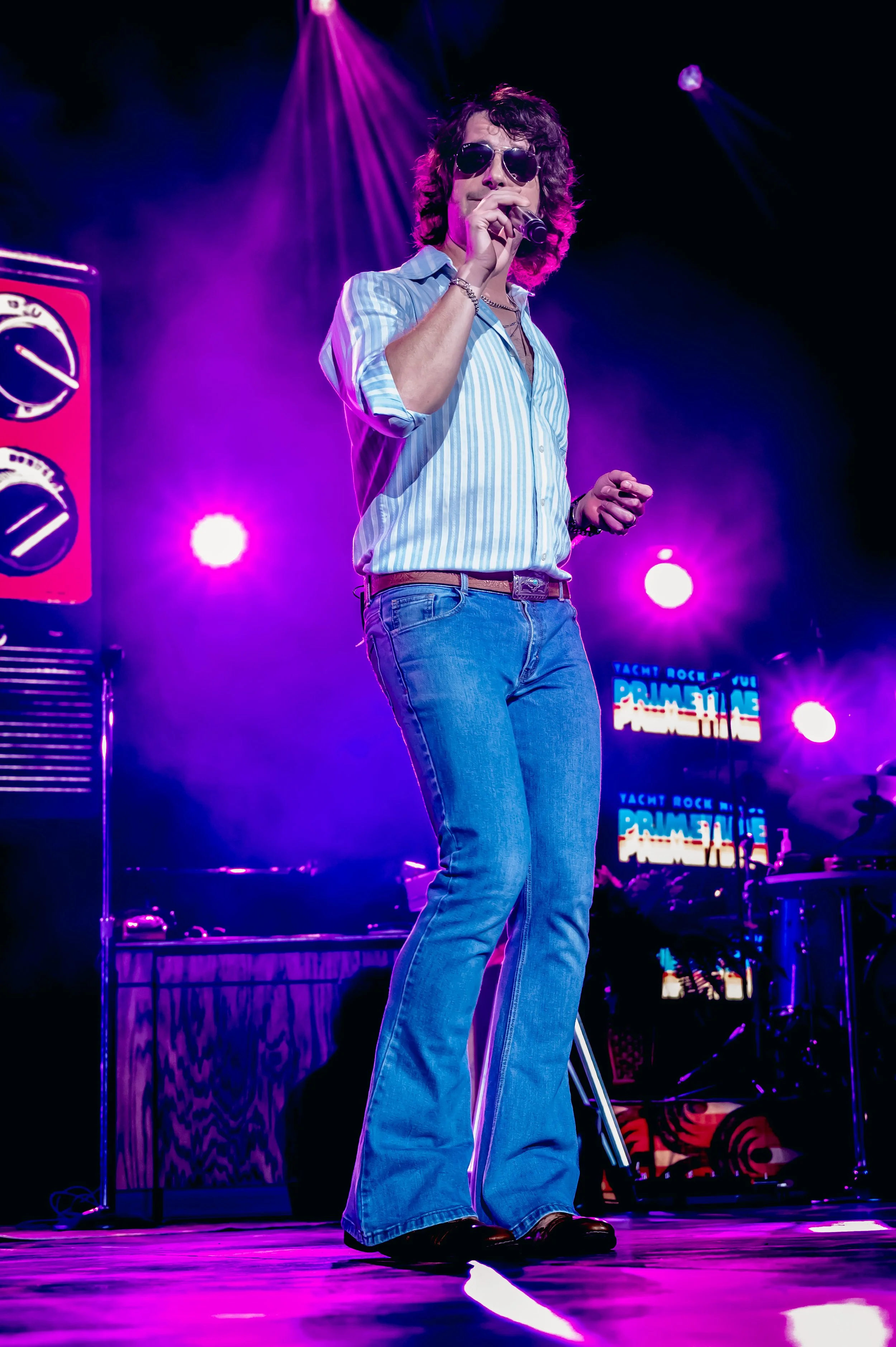 Yacht Rock Revue_0033_24-70.jpg