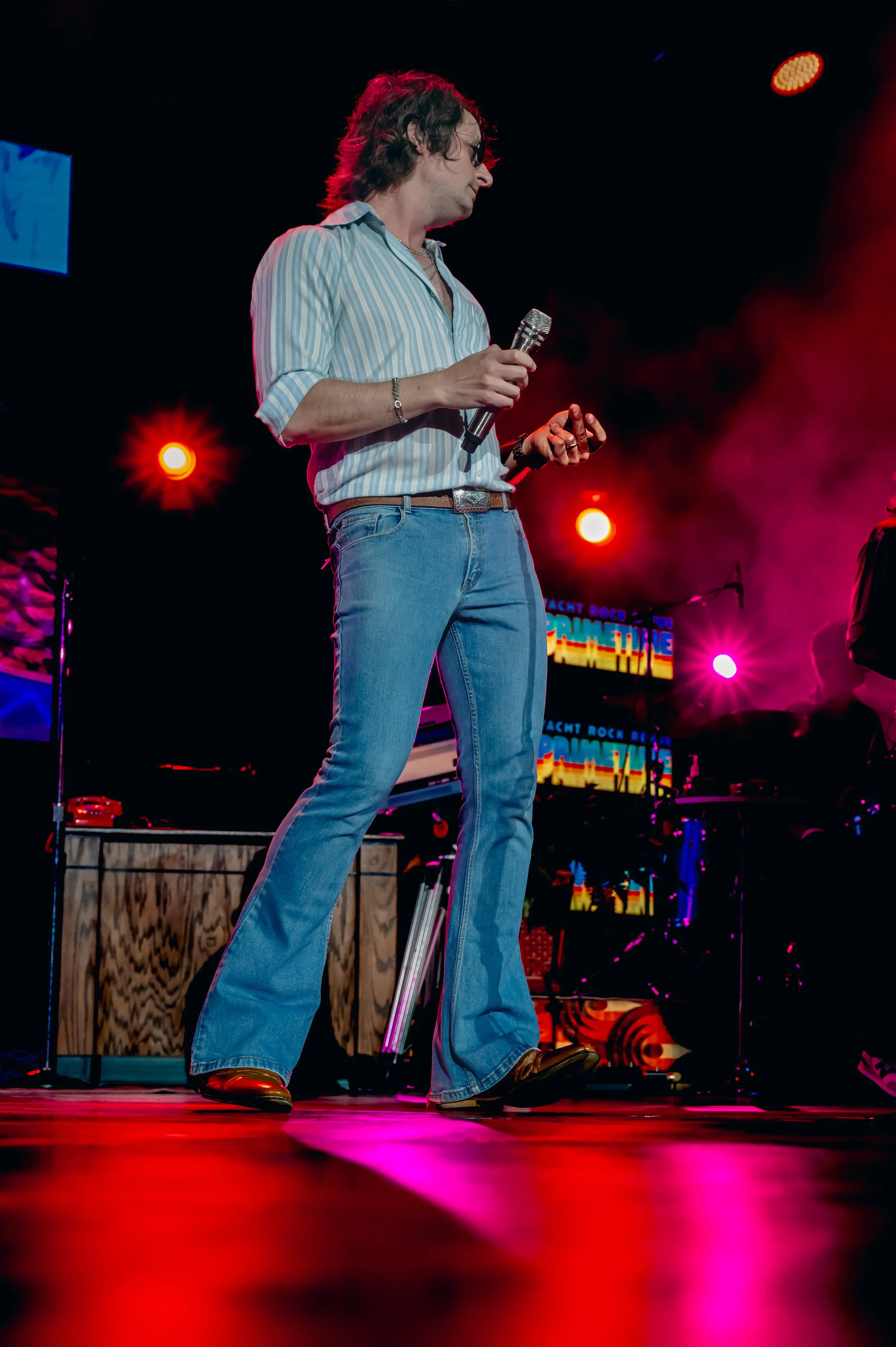 Yacht Rock Revue_0057_24-70.jpg