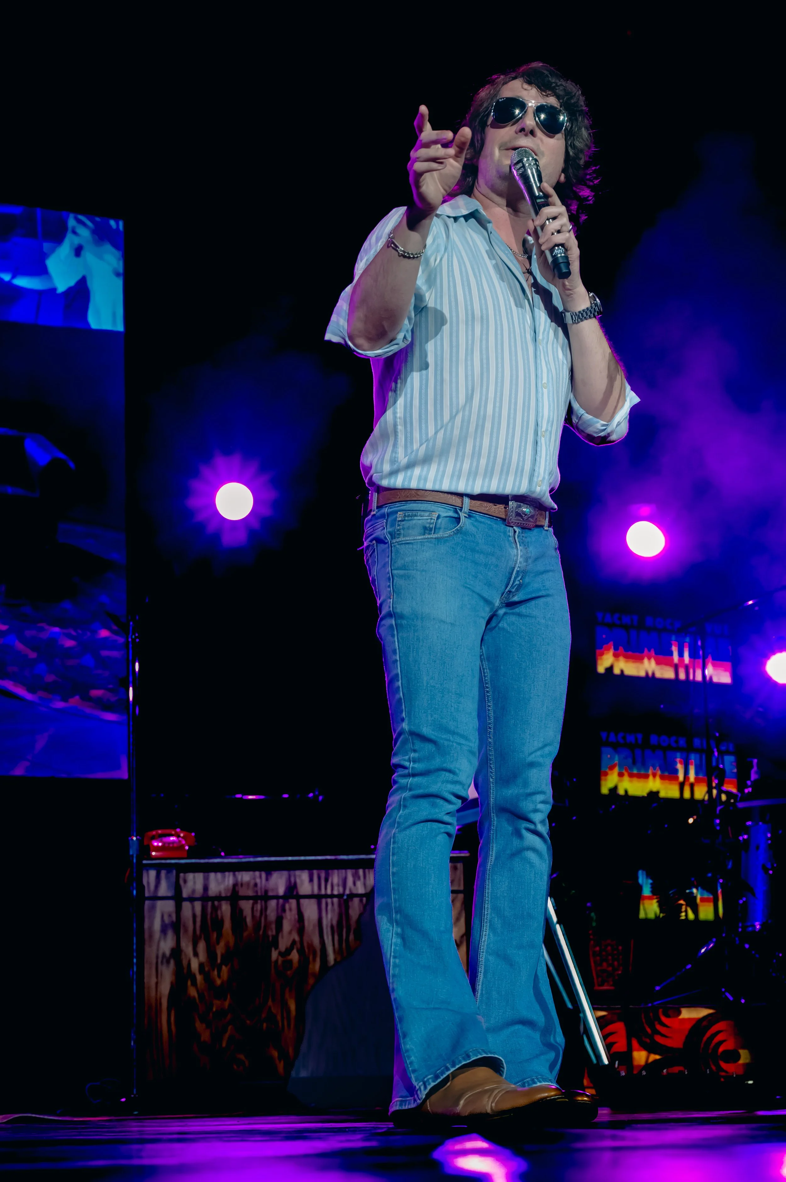 Yacht Rock Revue_0060_24-70.jpg