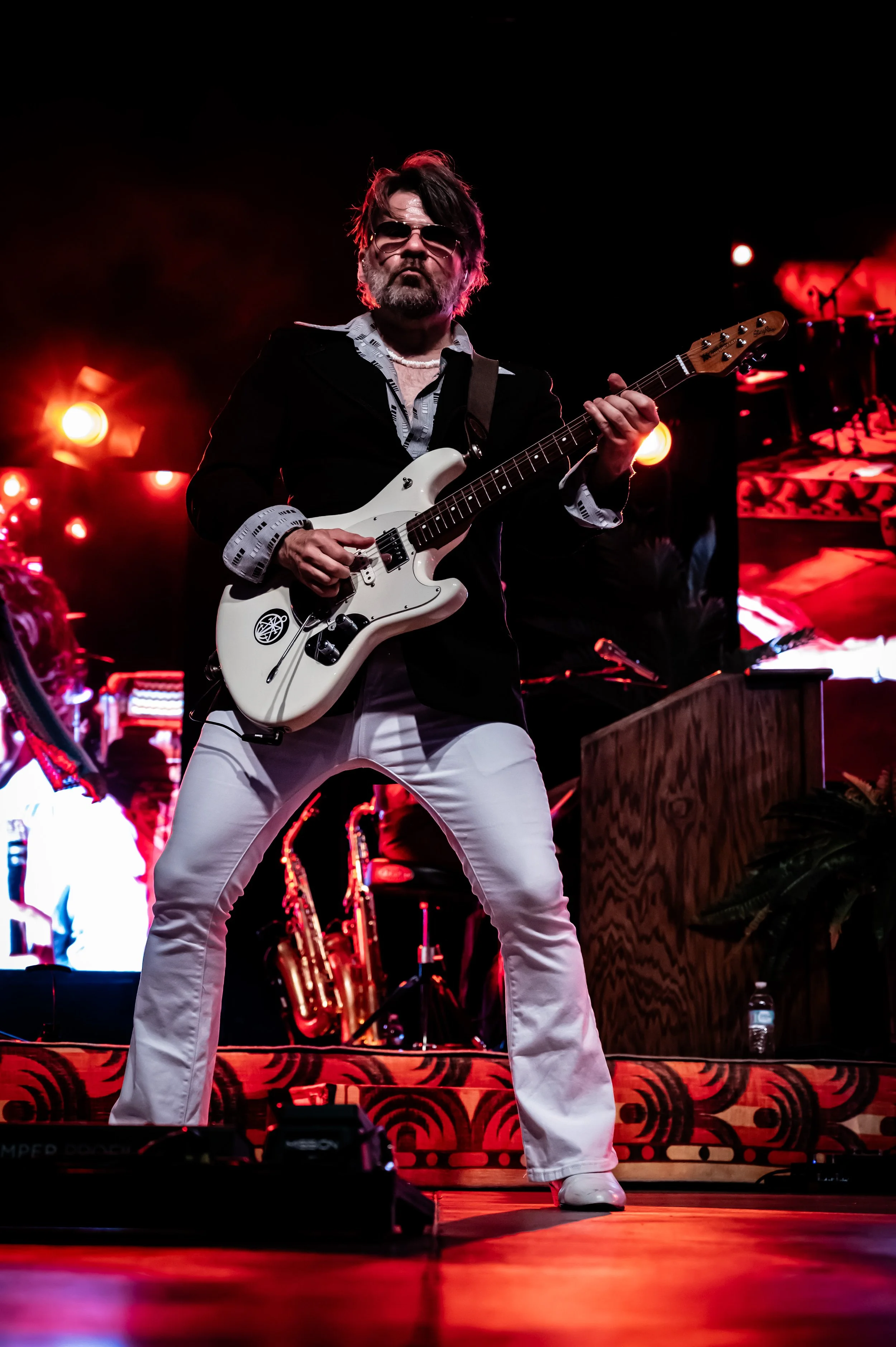 Yacht Rock Revue_0105_24-70.jpg