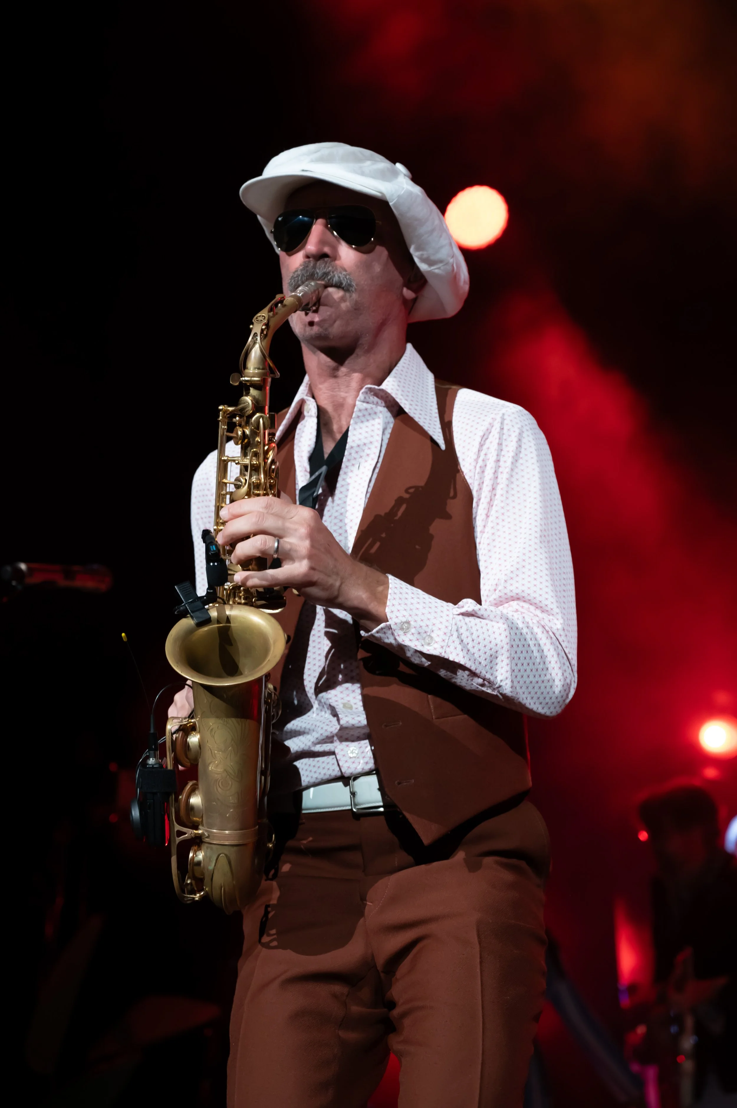 Yacht Rock Revue_0183_24-70.jpg