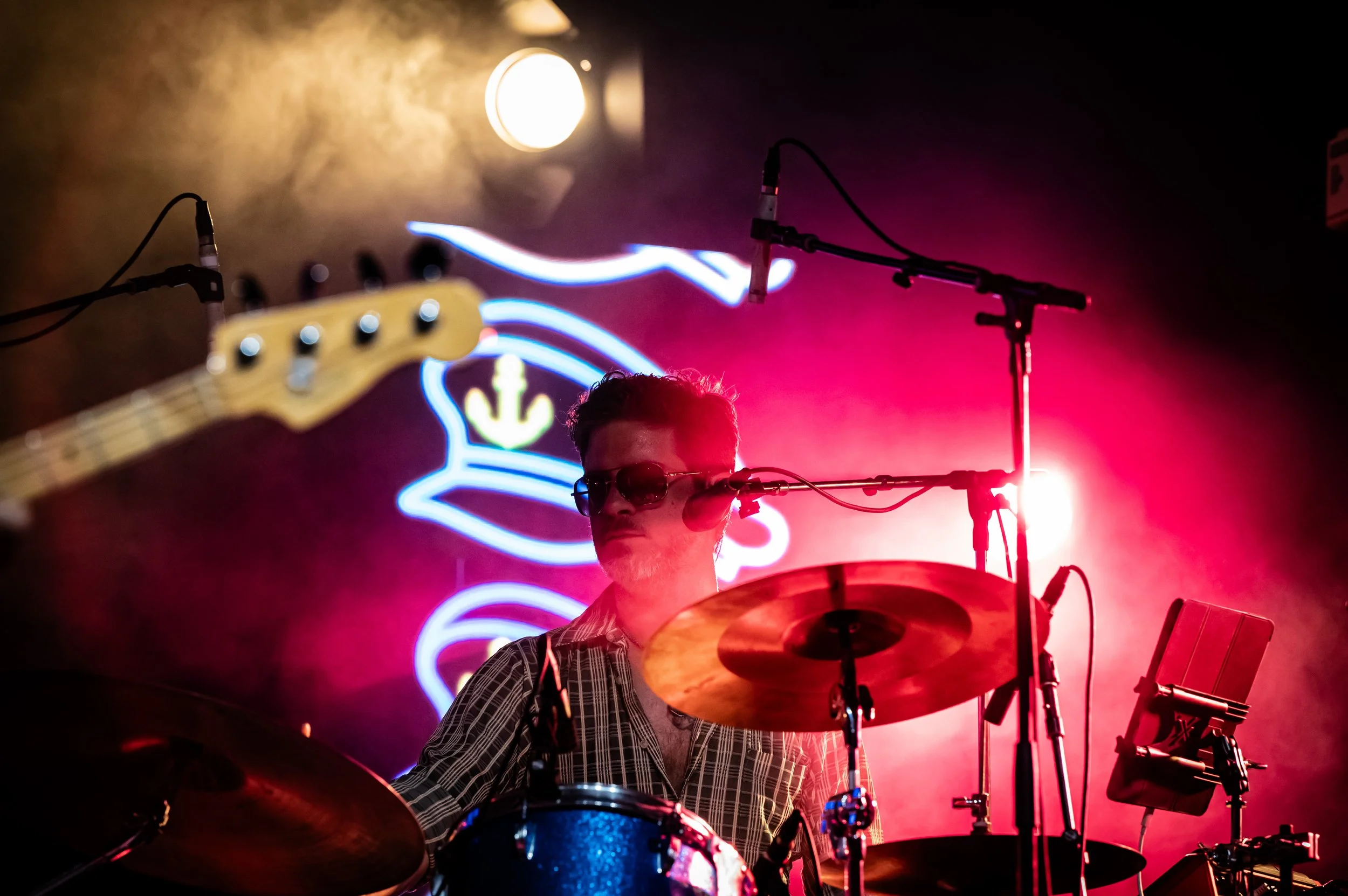 Yacht Rock Revue_0221_70-200.jpg