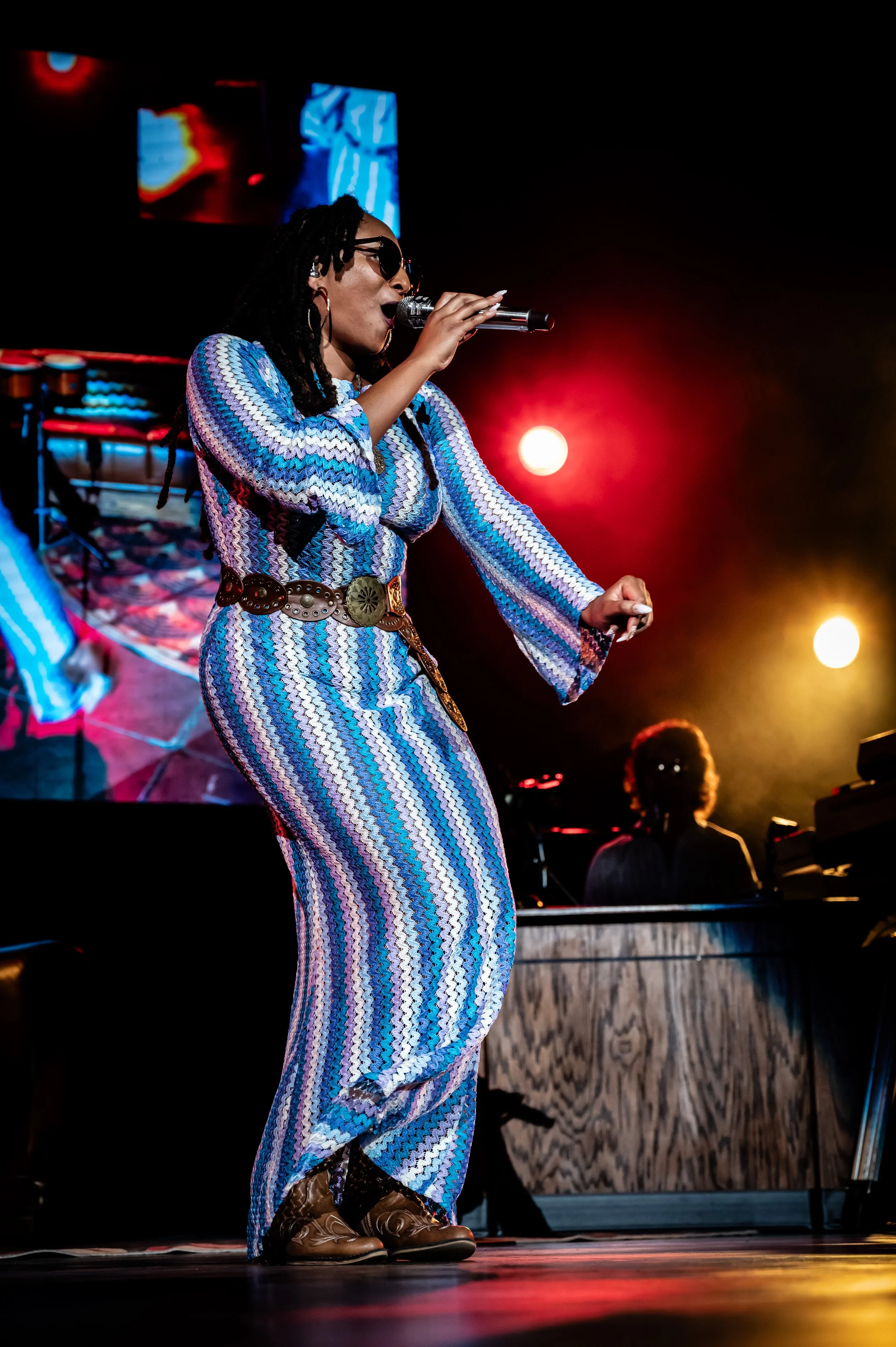 Yacht Rock Revue_0265_24-70.jpg