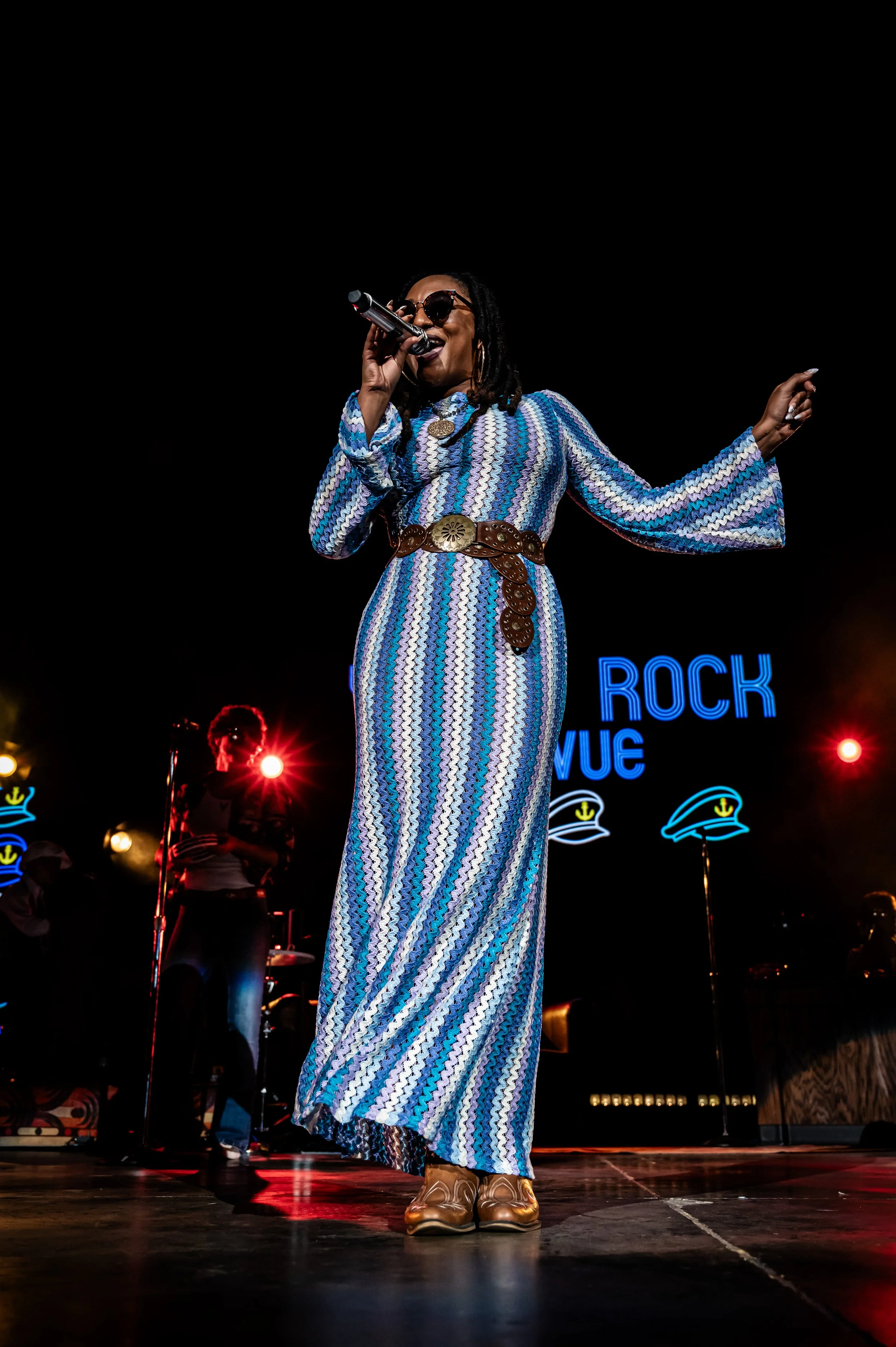 Yacht Rock Revue_0294_24-70.jpg