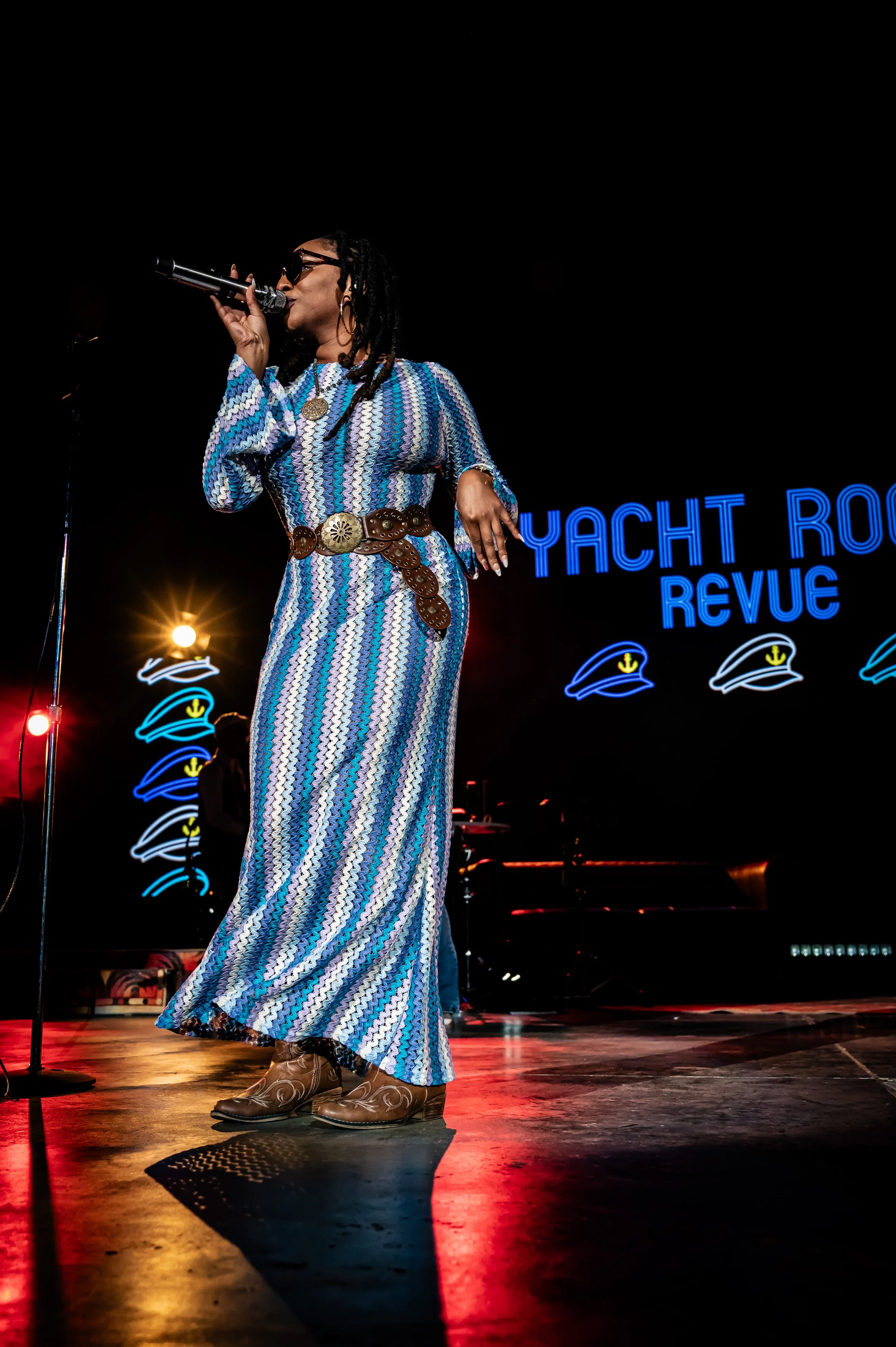 Yacht Rock Revue_0336_24-70.jpg