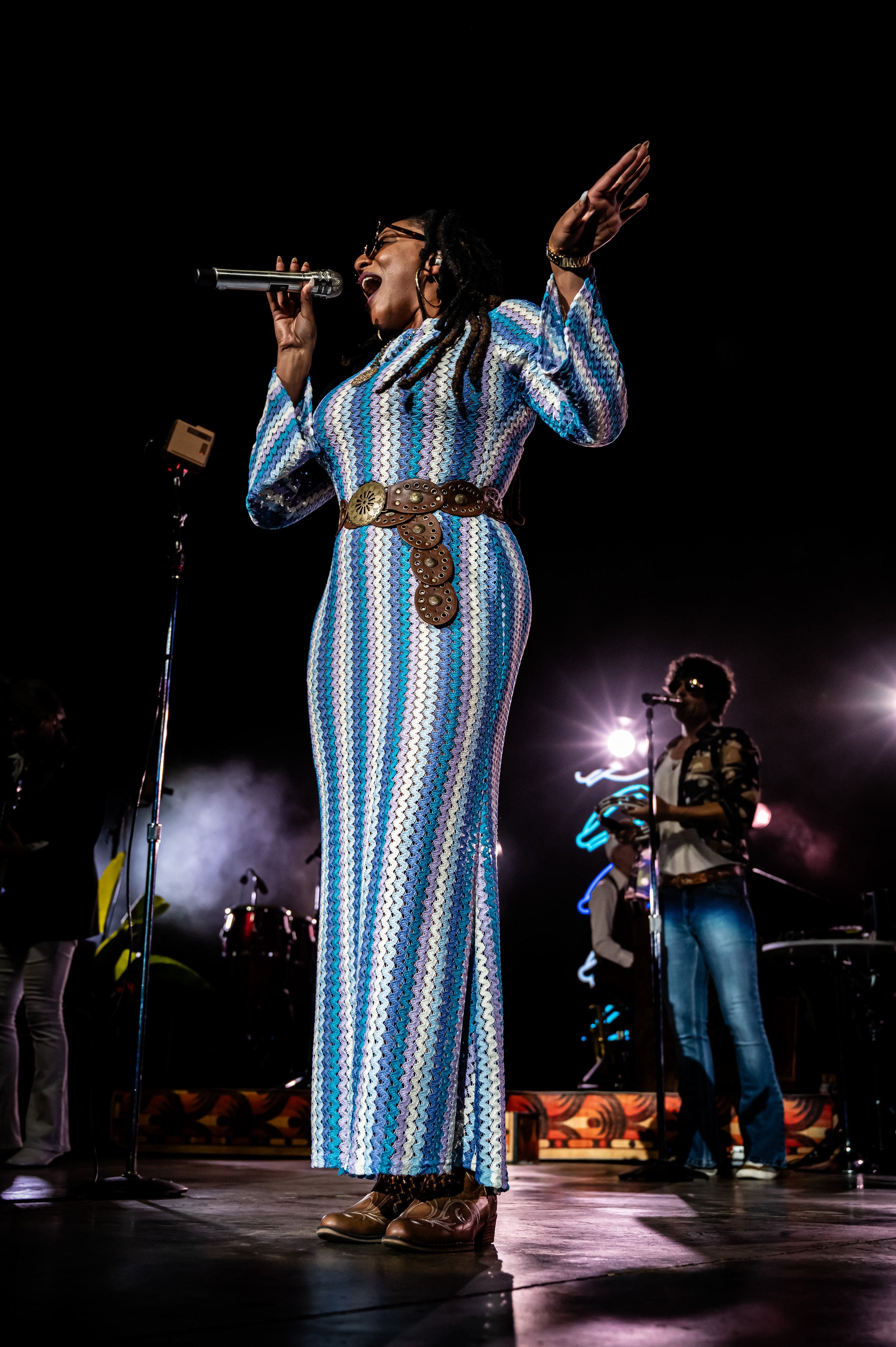 Yacht Rock Revue_0365_24-70.jpg