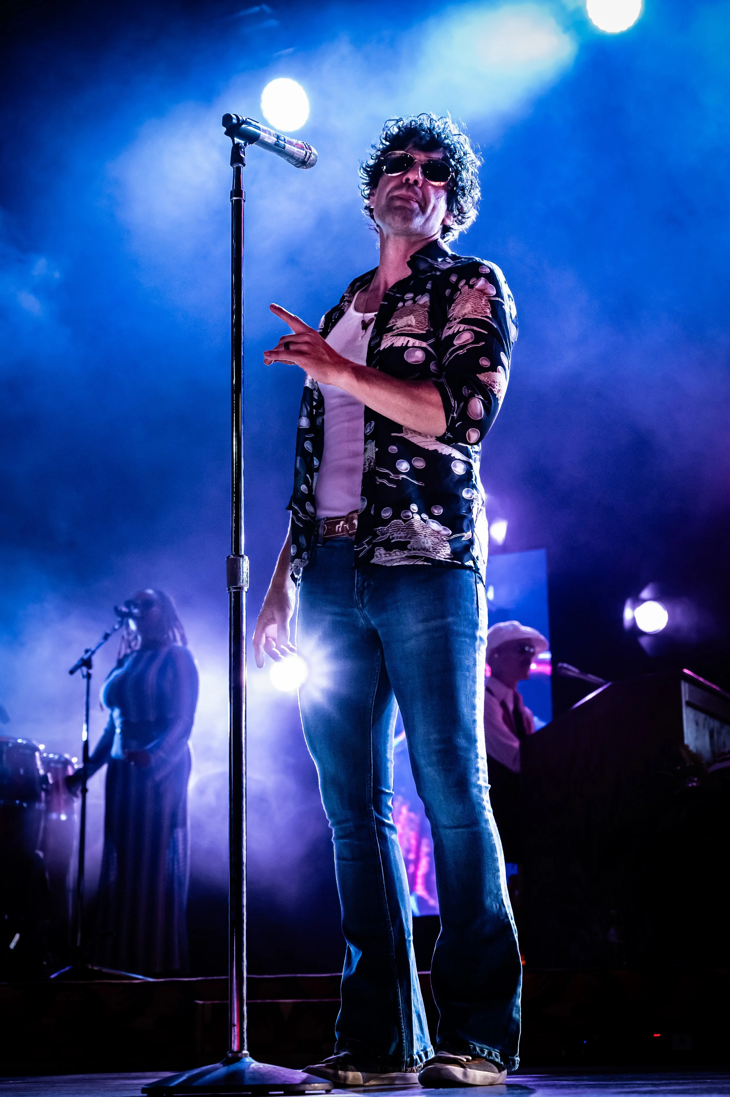 Yacht Rock Revue_0391_24-70.jpg